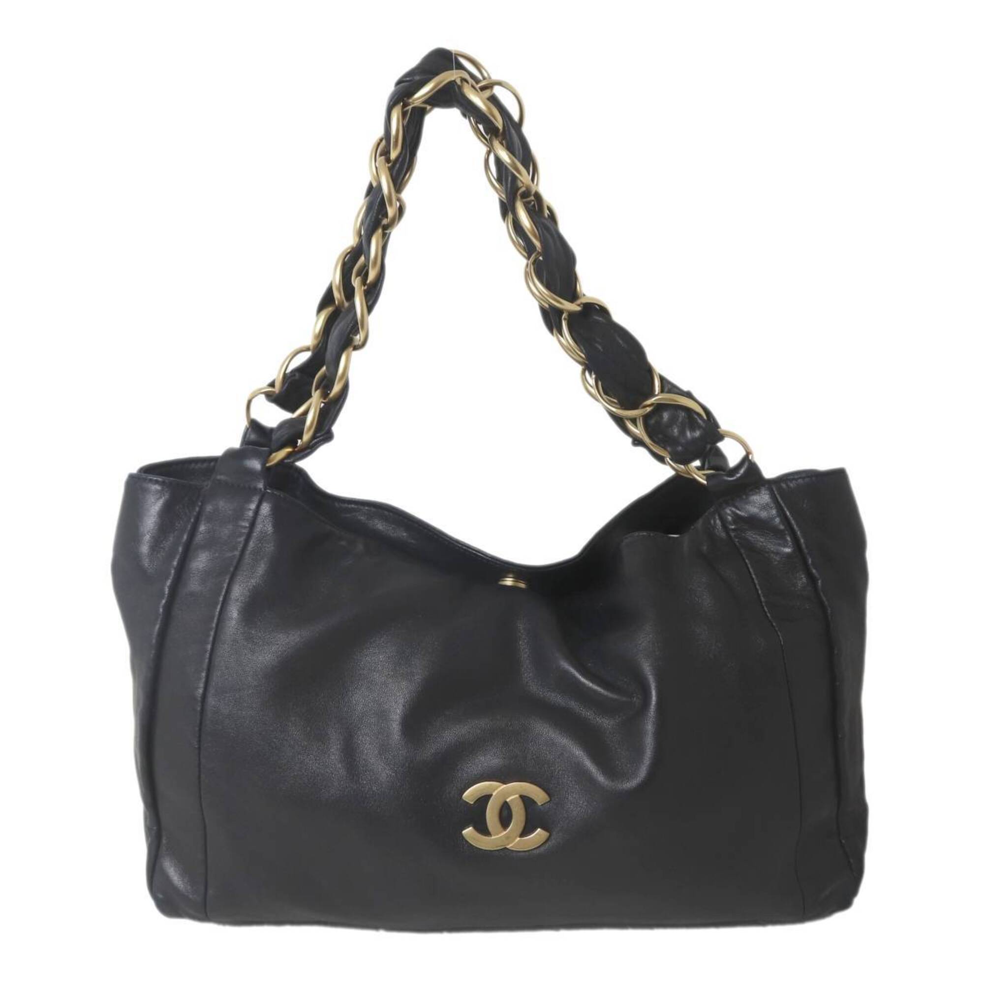 Chanel Black Leather Shoulder Bag (Pre-Owned)