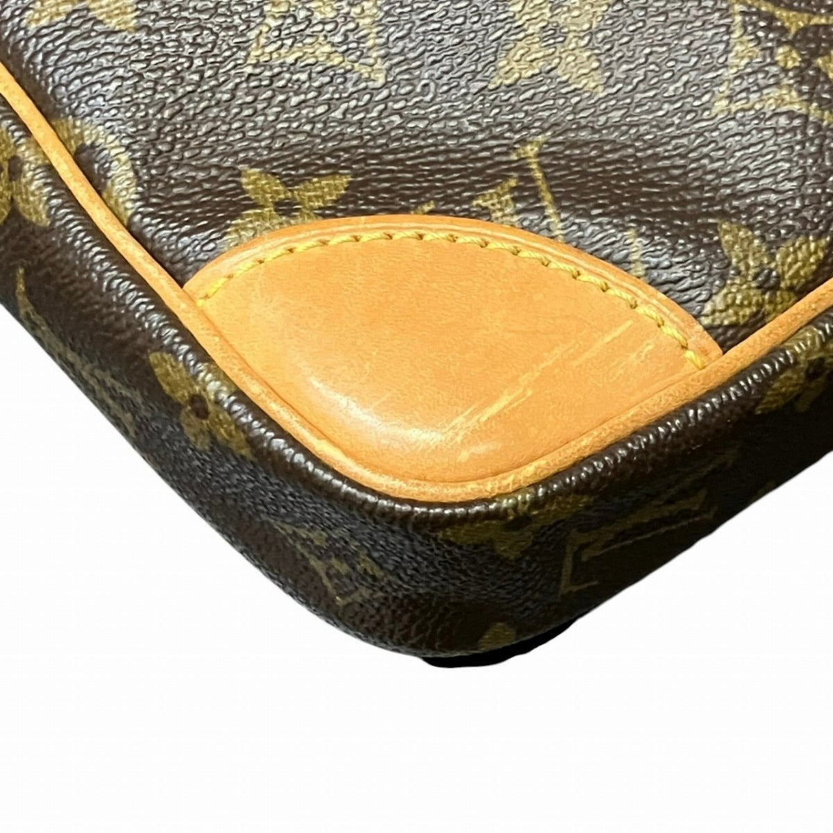 Louis Vuitton Brown Coated Canvas Shoulder Bag (Pre-Owned)