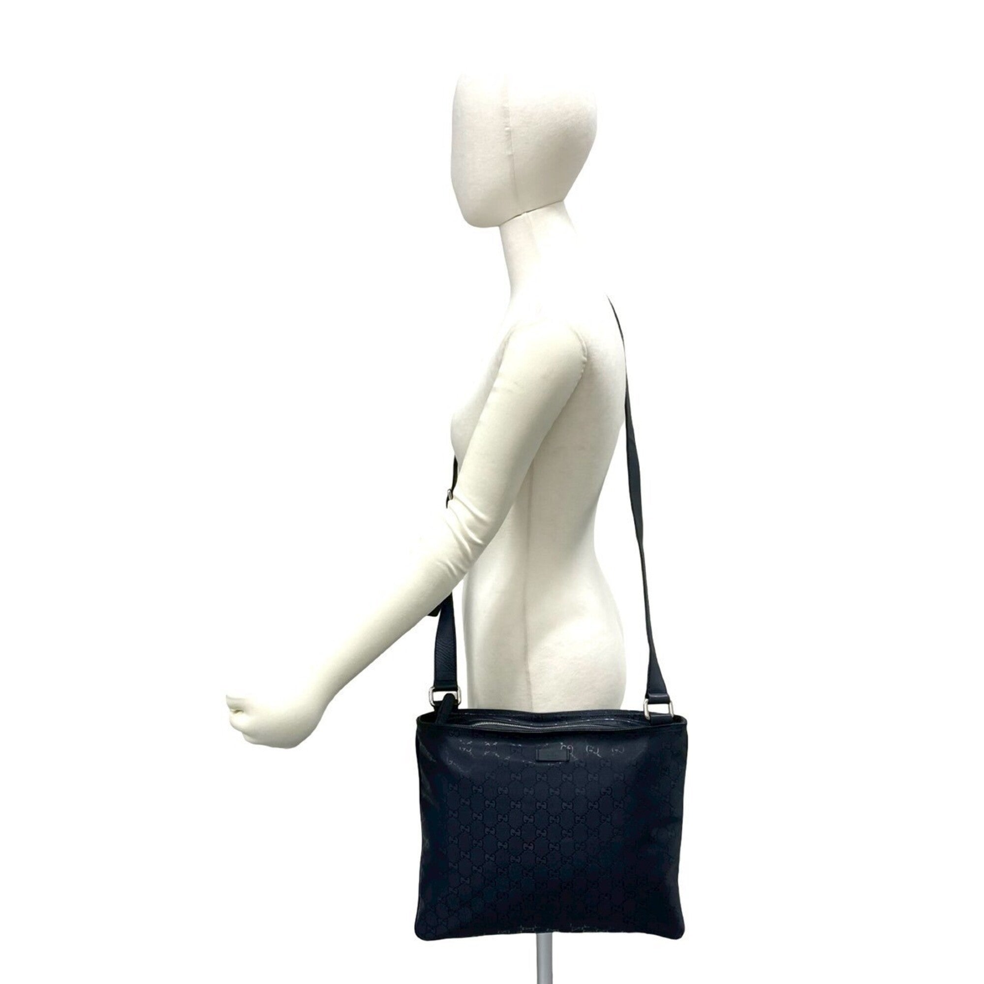 Gucci Navy Pvc Leather Shoulder Bag (Pre-Owned)