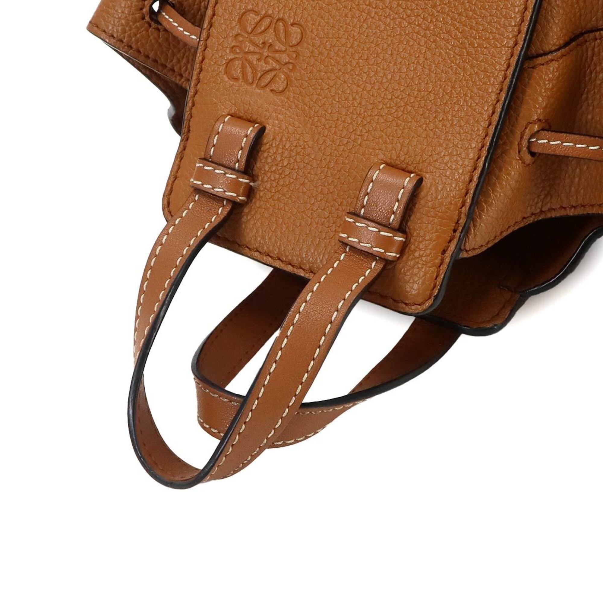 Loewe Brown Leather Handbag (Pre-Owned)