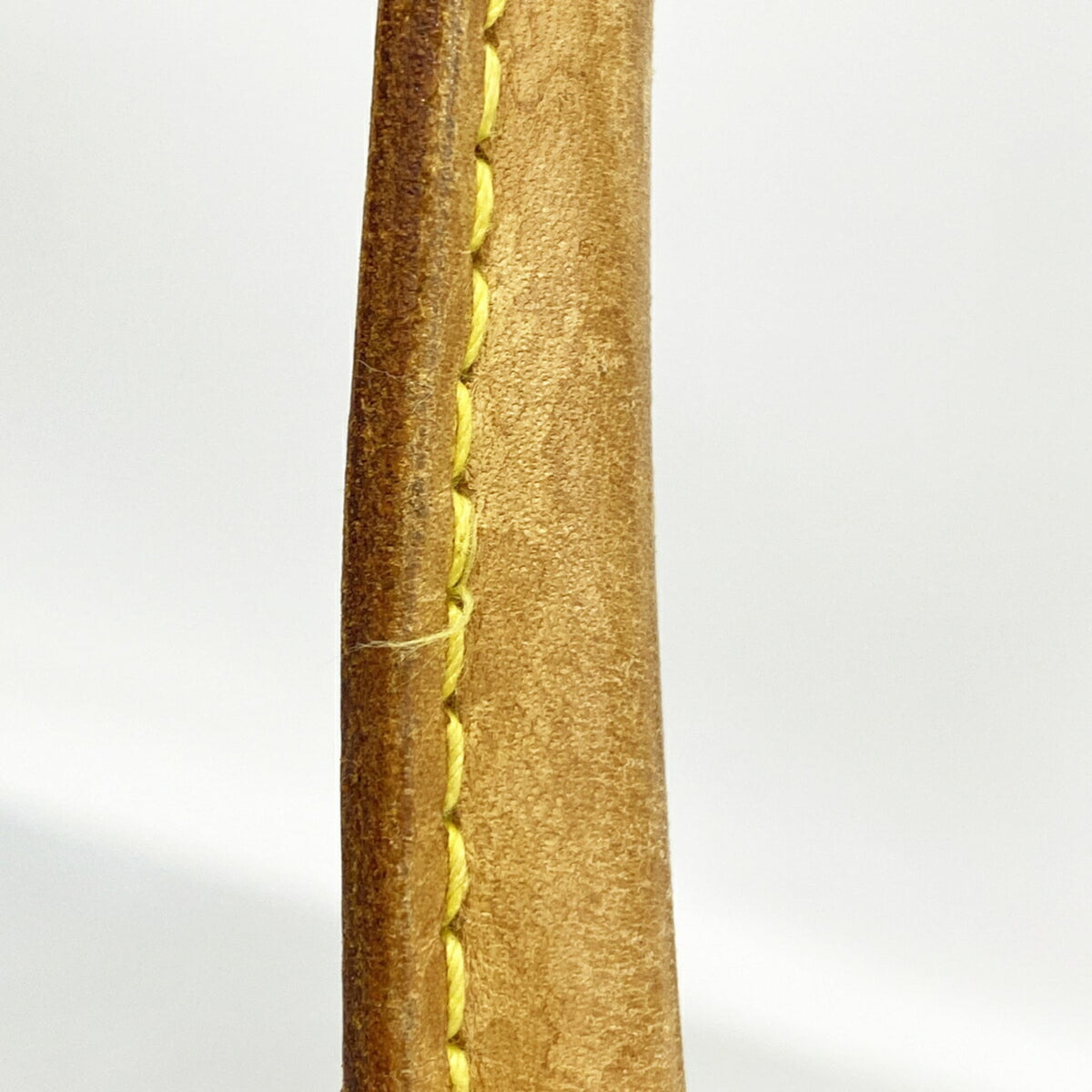 Louis Vuitton Brown Shoulder Bag (Pre-Owned)