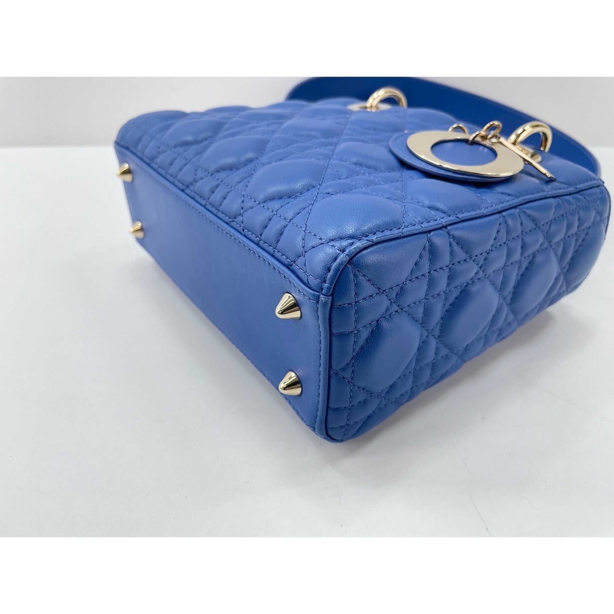Christian Dior Blue Leather Handbag (Pre-Owned)
