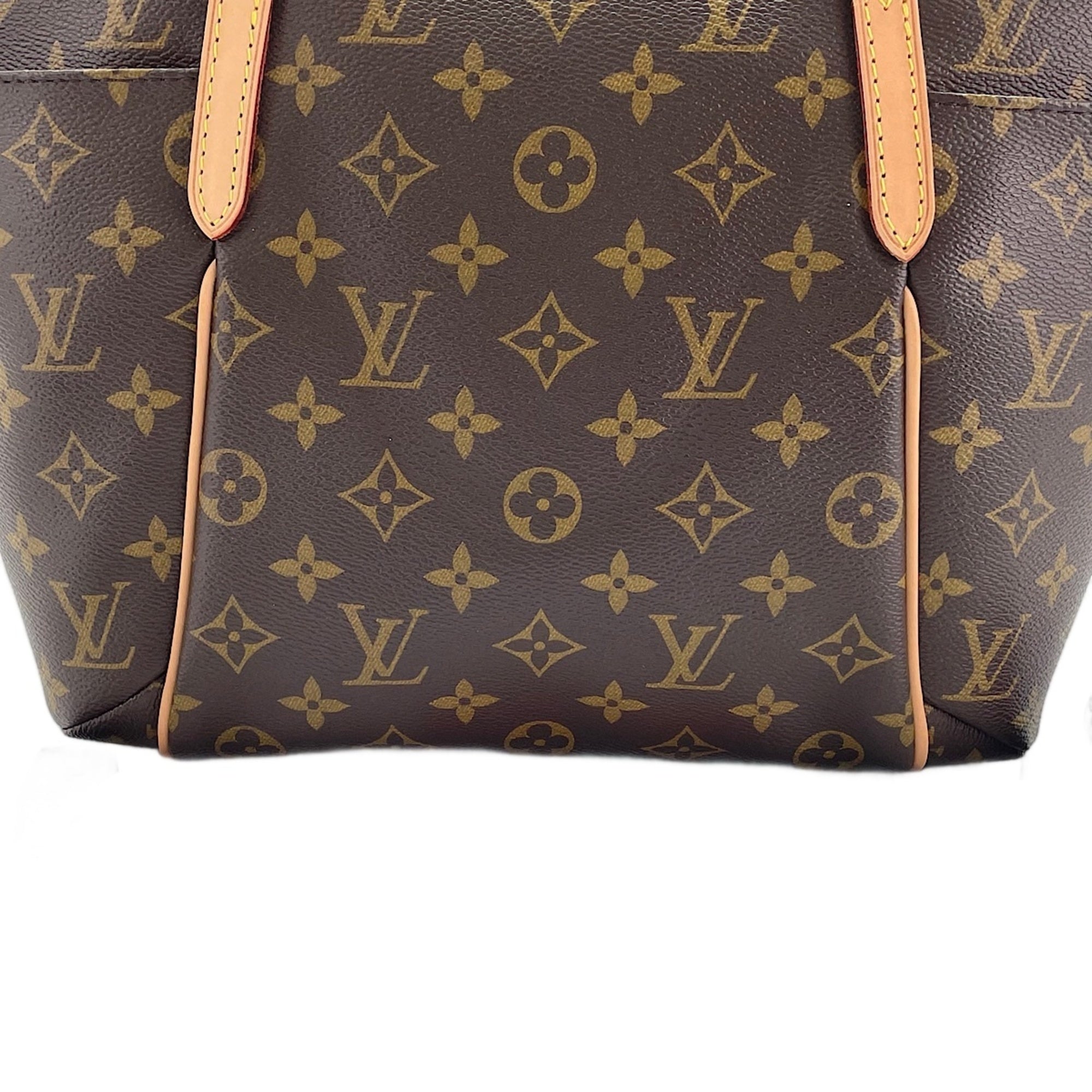 Louis Vuitton Brown Tote Bag (Pre-Owned)