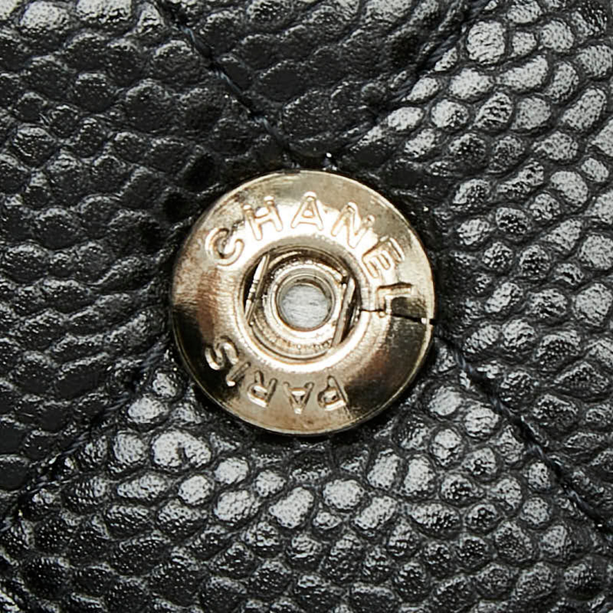 Chanel Black Grained Calfskin Shoulder Bag (Pre-Owned)