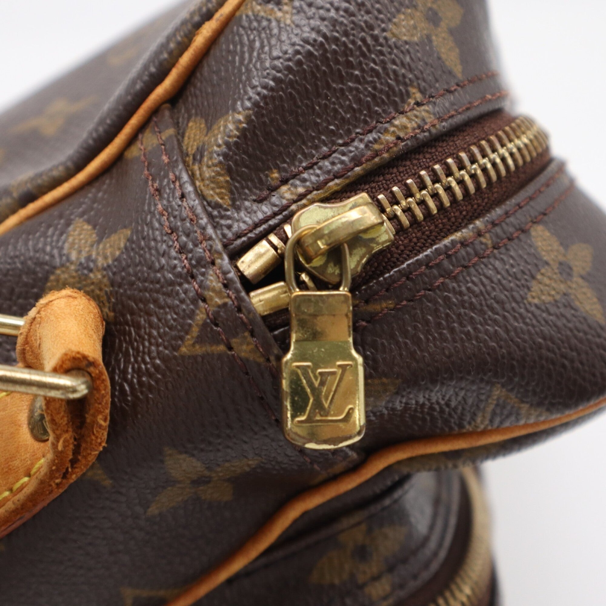 Louis Vuitton Beige Brown Monogram Coated Canvas Leather Shoulder Bag (Pre-Owned)