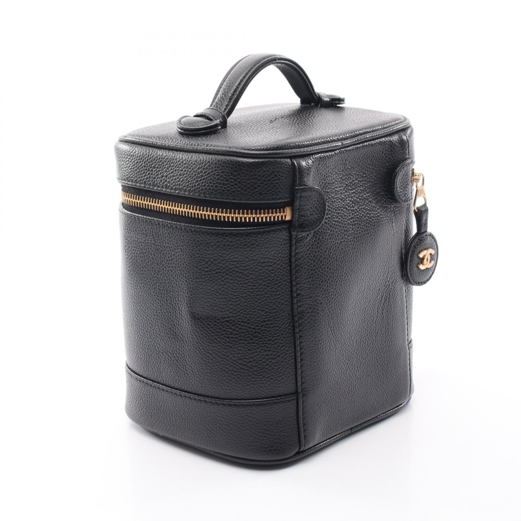 Chanel Black Grained Calfskin Handbag (Pre-Owned)