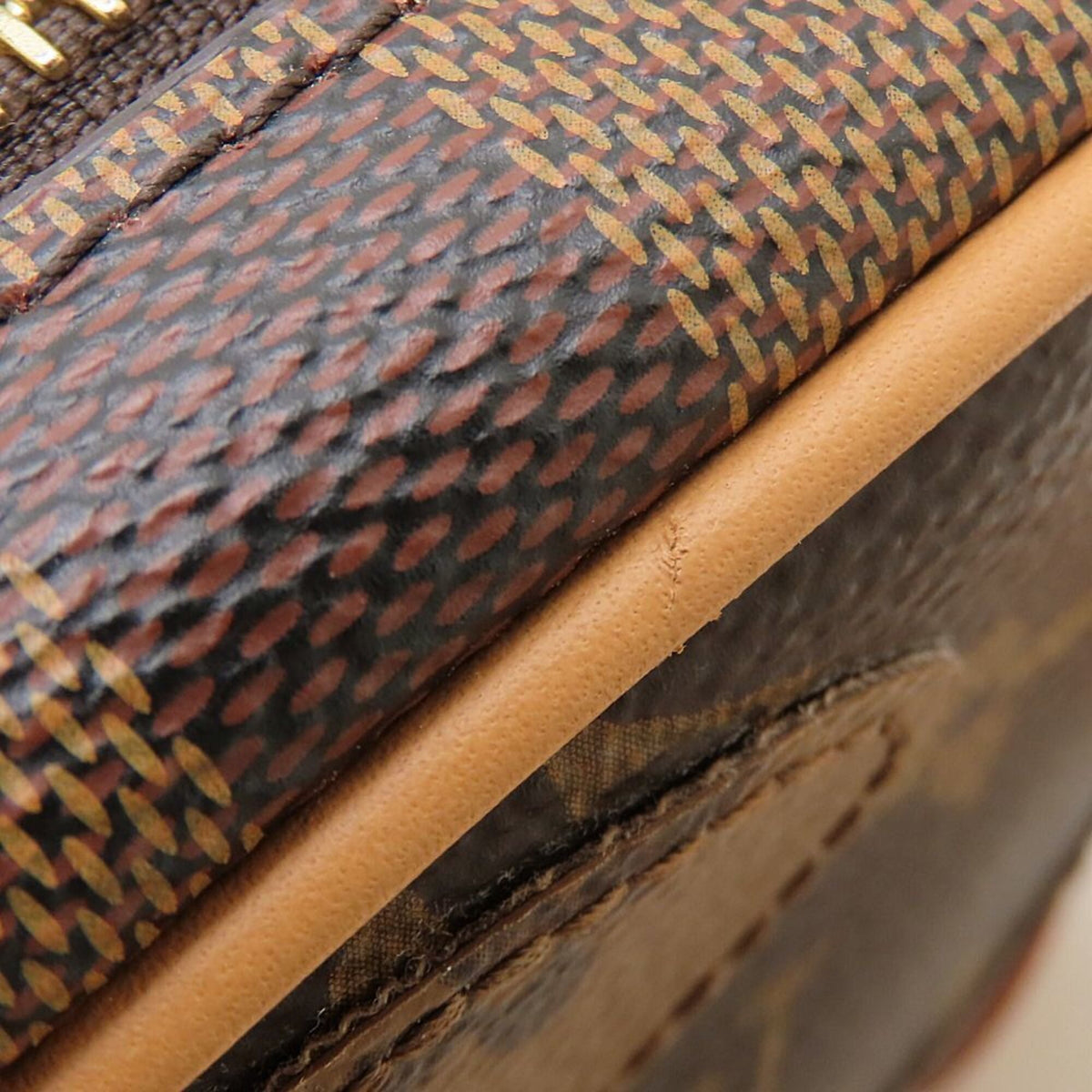 Louis Vuitton Brown Monogram Monogram Shoulder Bag (Pre-Owned)