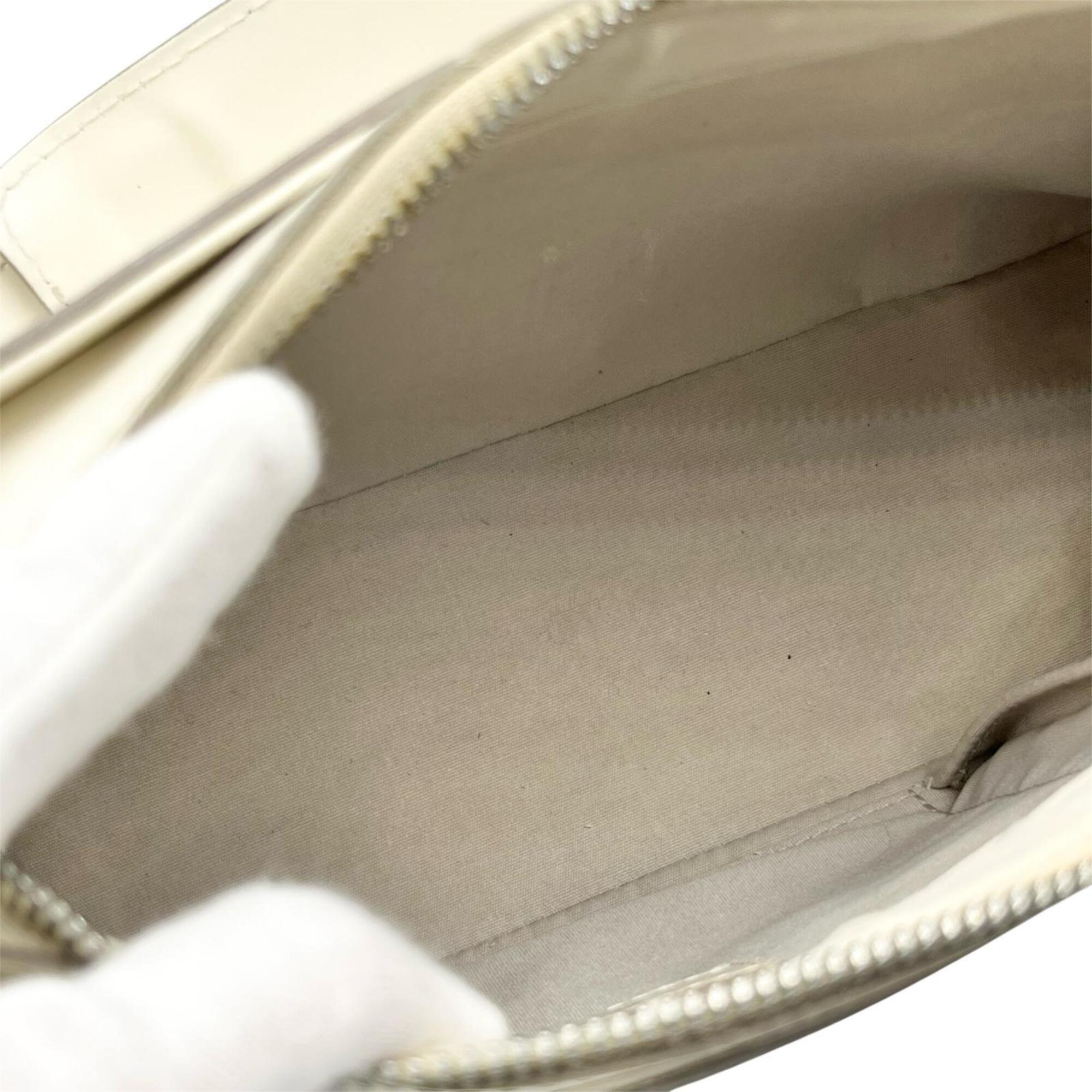 Louis Vuitton White Epi Leather Shoulder Bag (Pre-Owned)