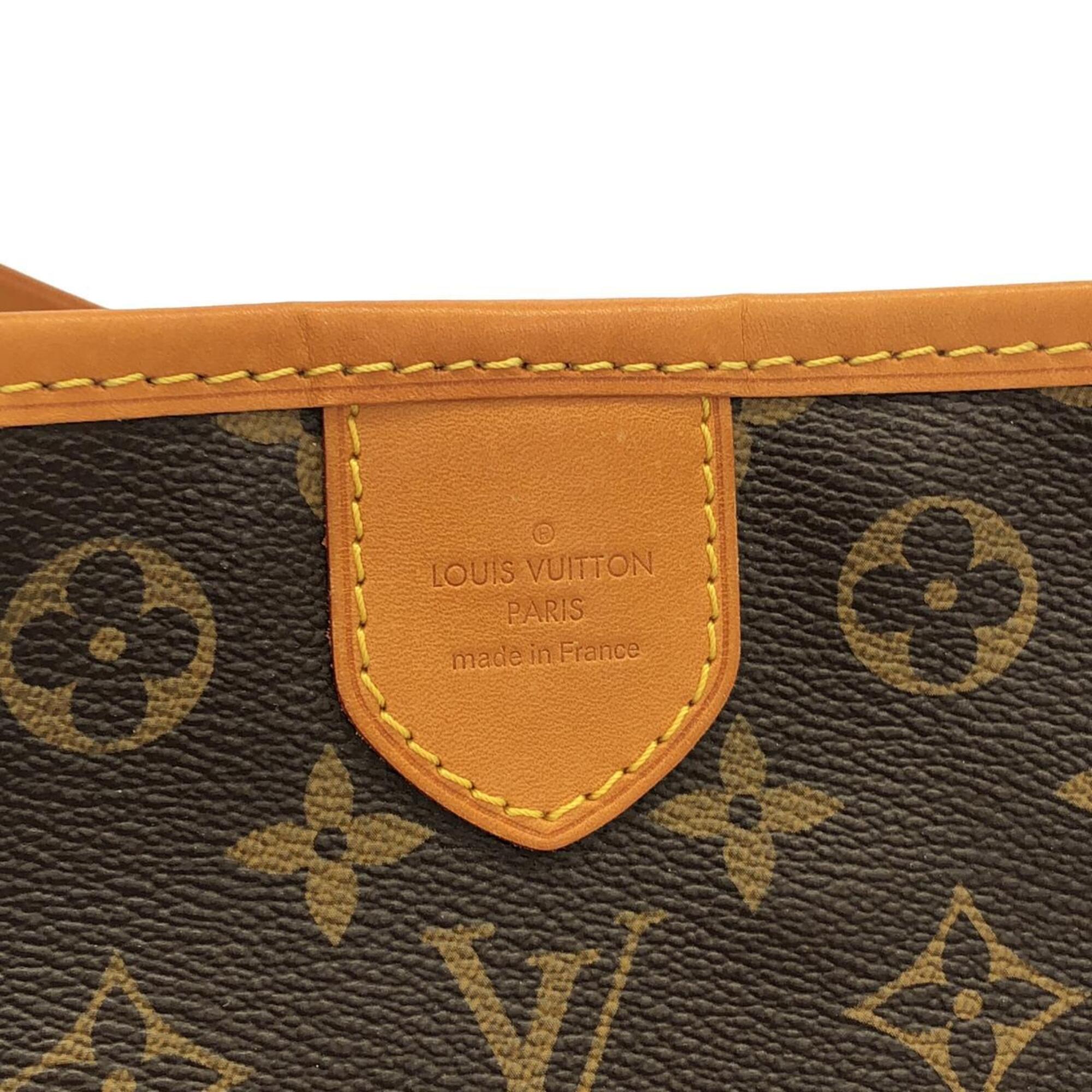 Louis Vuitton Brown Coated Canvas Shoulder Bag (Pre-Owned)
