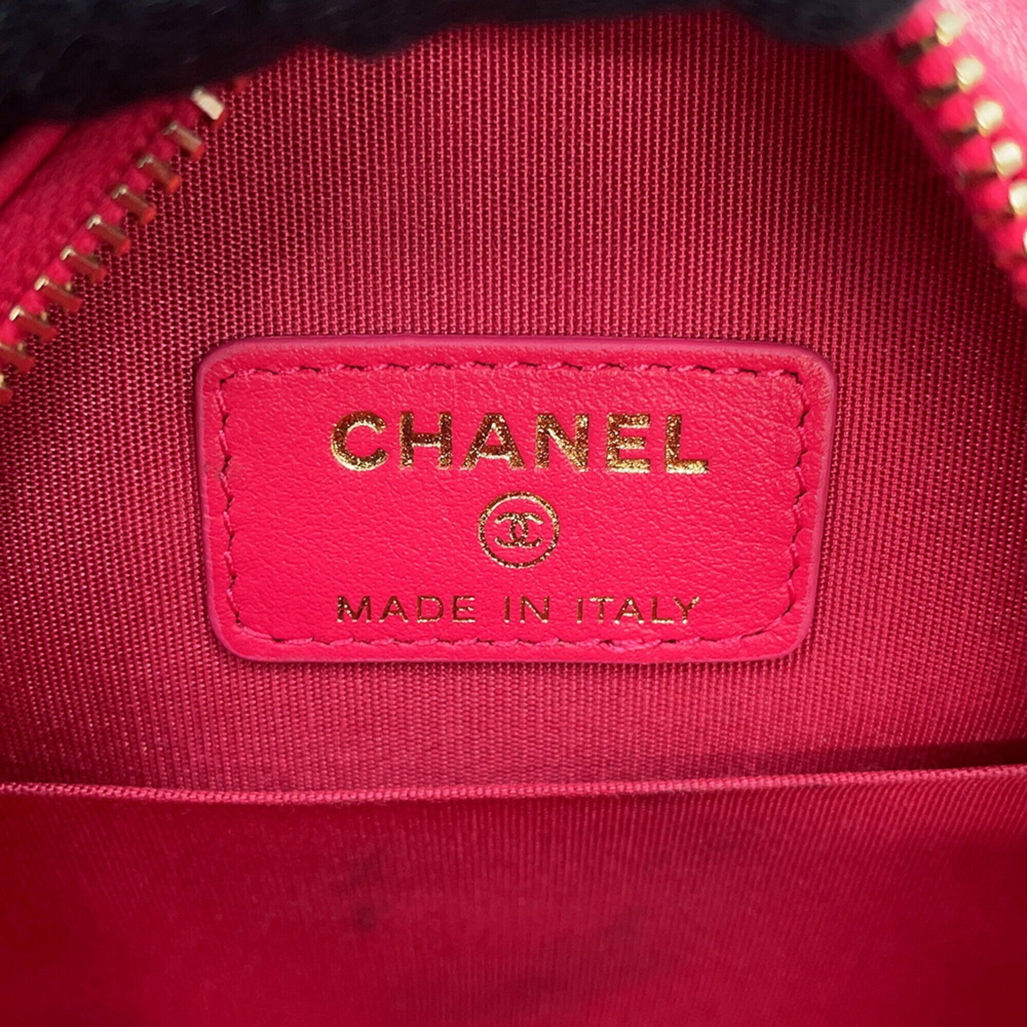 Chanel Pink Leather Handbag Shoulder Bag (Pre-Owned)