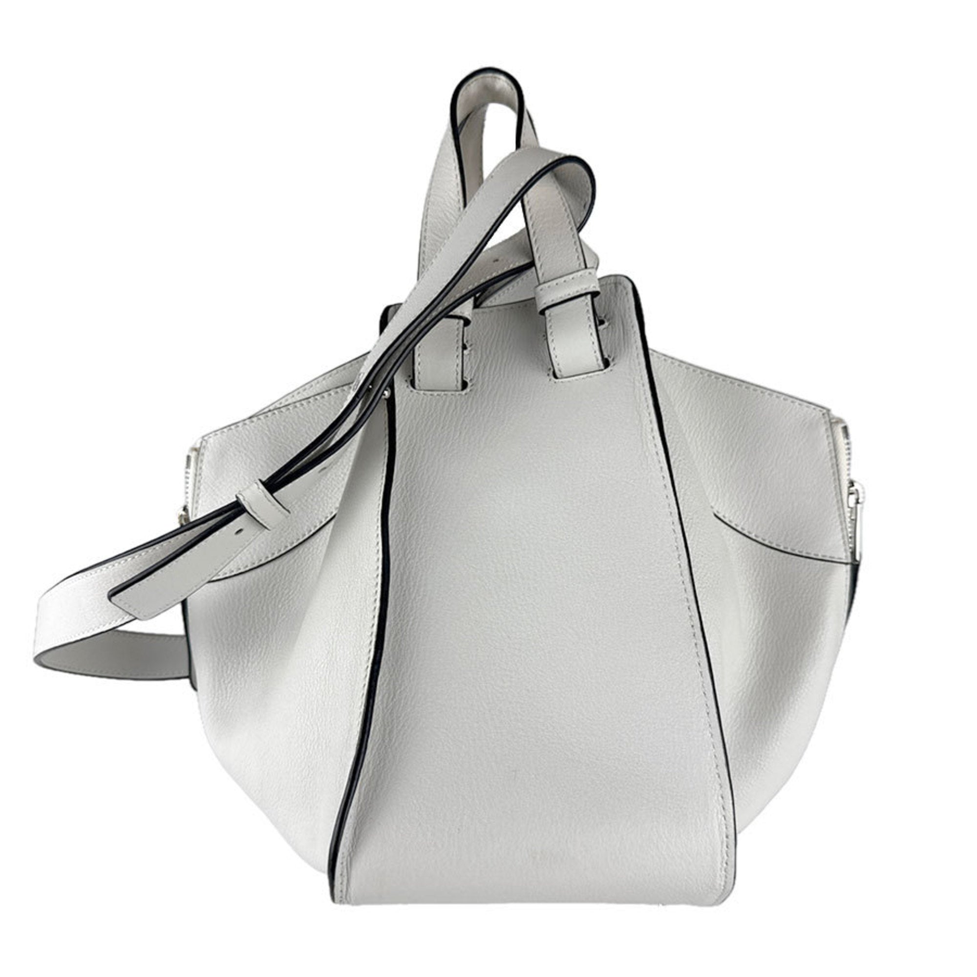 Loewe White Leather Handbag Shoulder Bag (Pre-Owned)