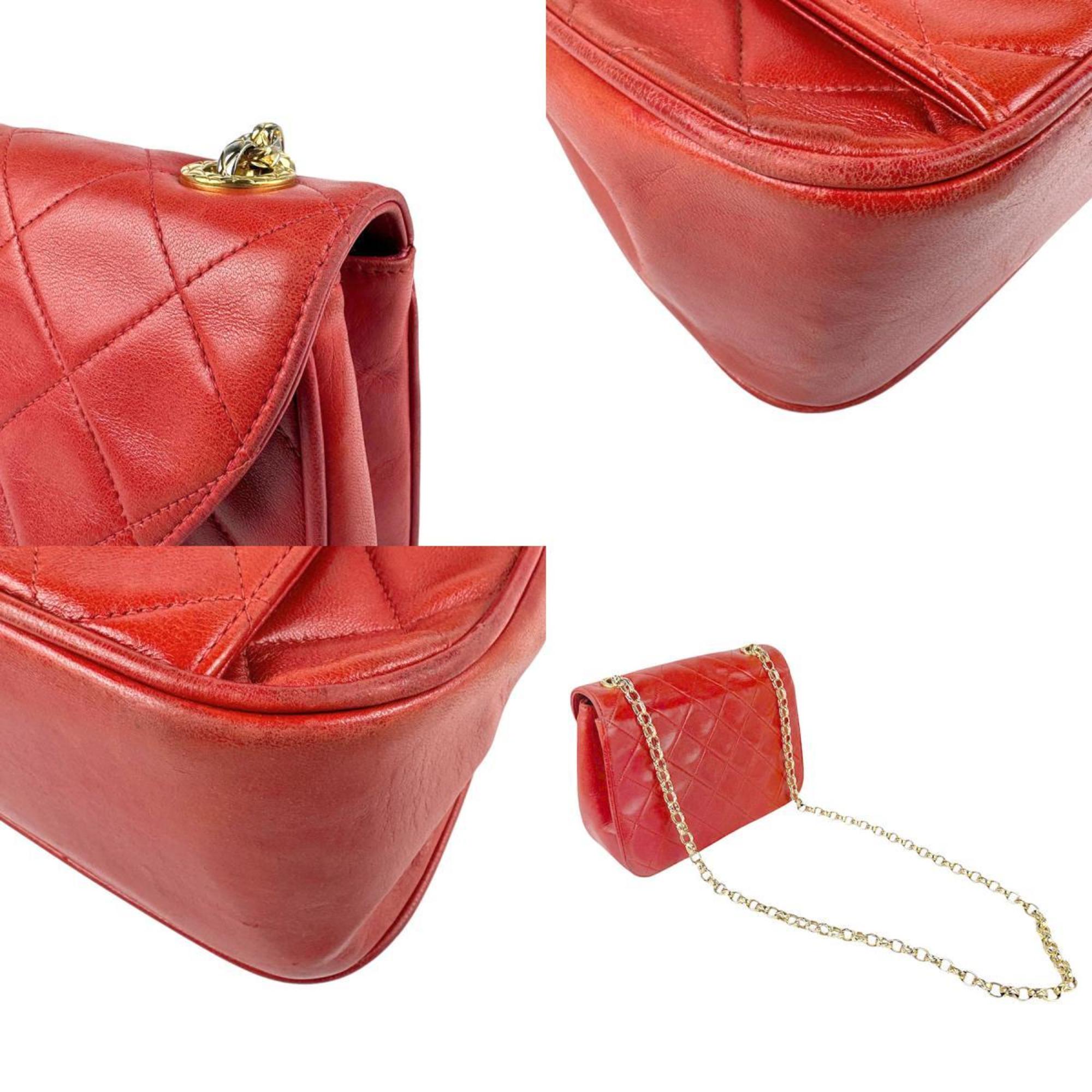 Chanel Red Color Leather Shoulder Bag (Pre-Owned)