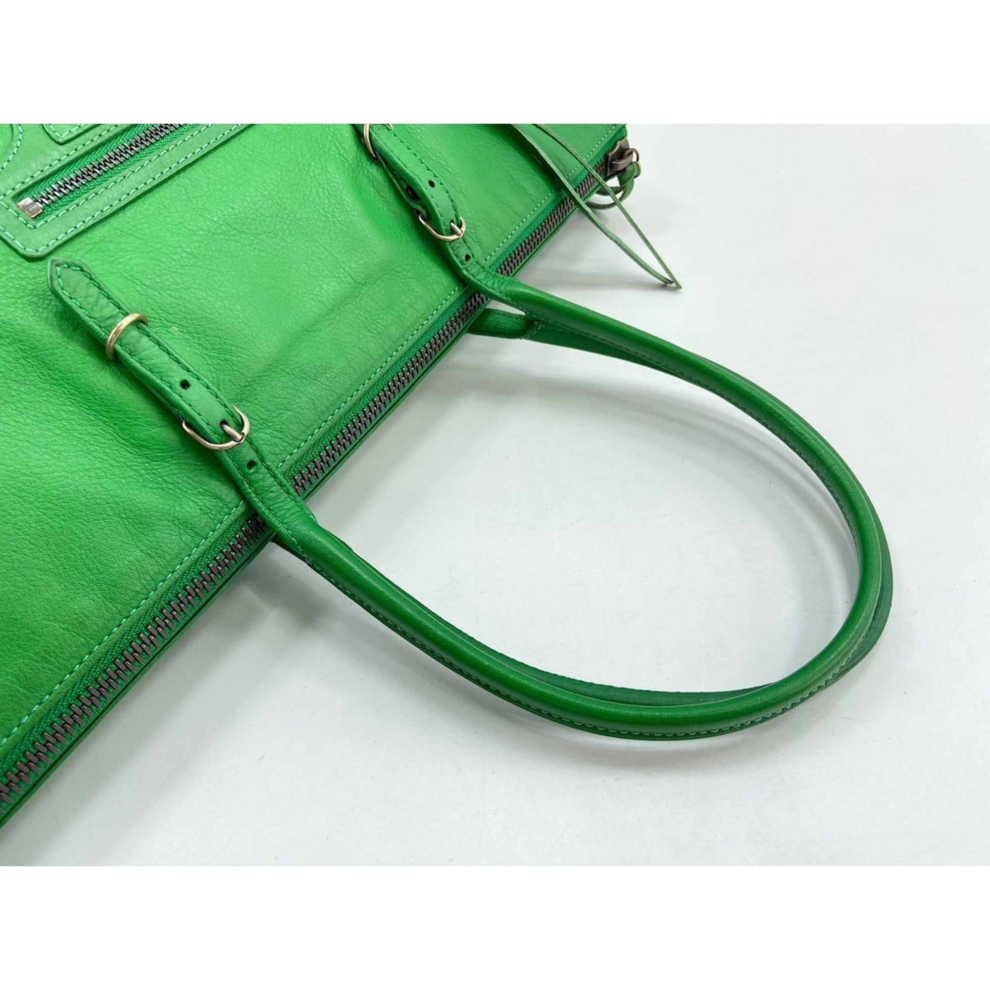 Balenciaga Green Paper Shoulder Bag (Pre-Owned)