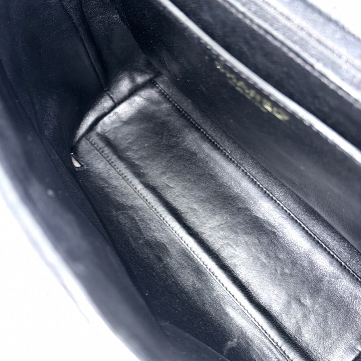 Chanel Black Grained Calfskin Handbag (Pre-Owned)