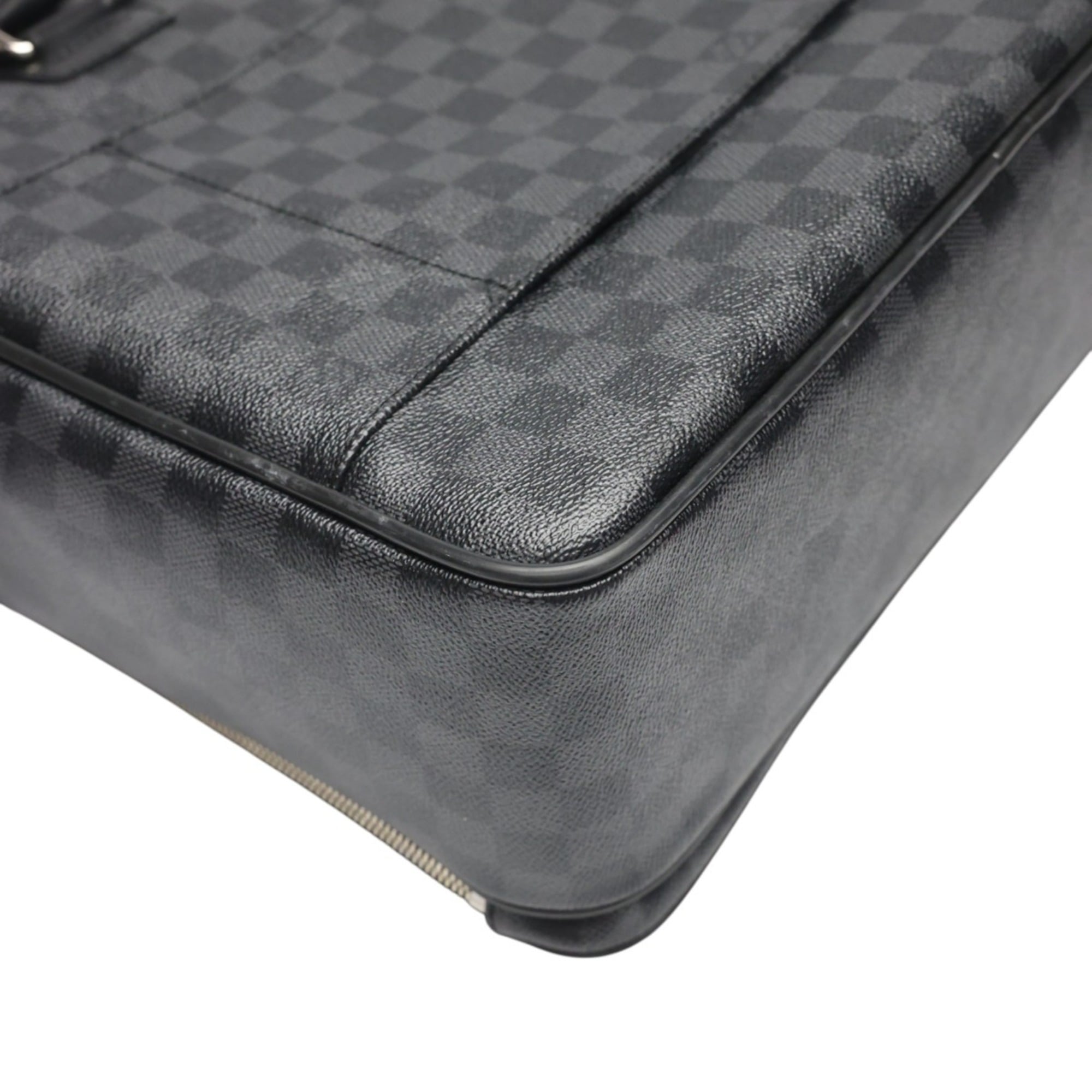 Louis Vuitton Gray Damier Graphite Canvas Shoulder Bag (Pre-Owned)