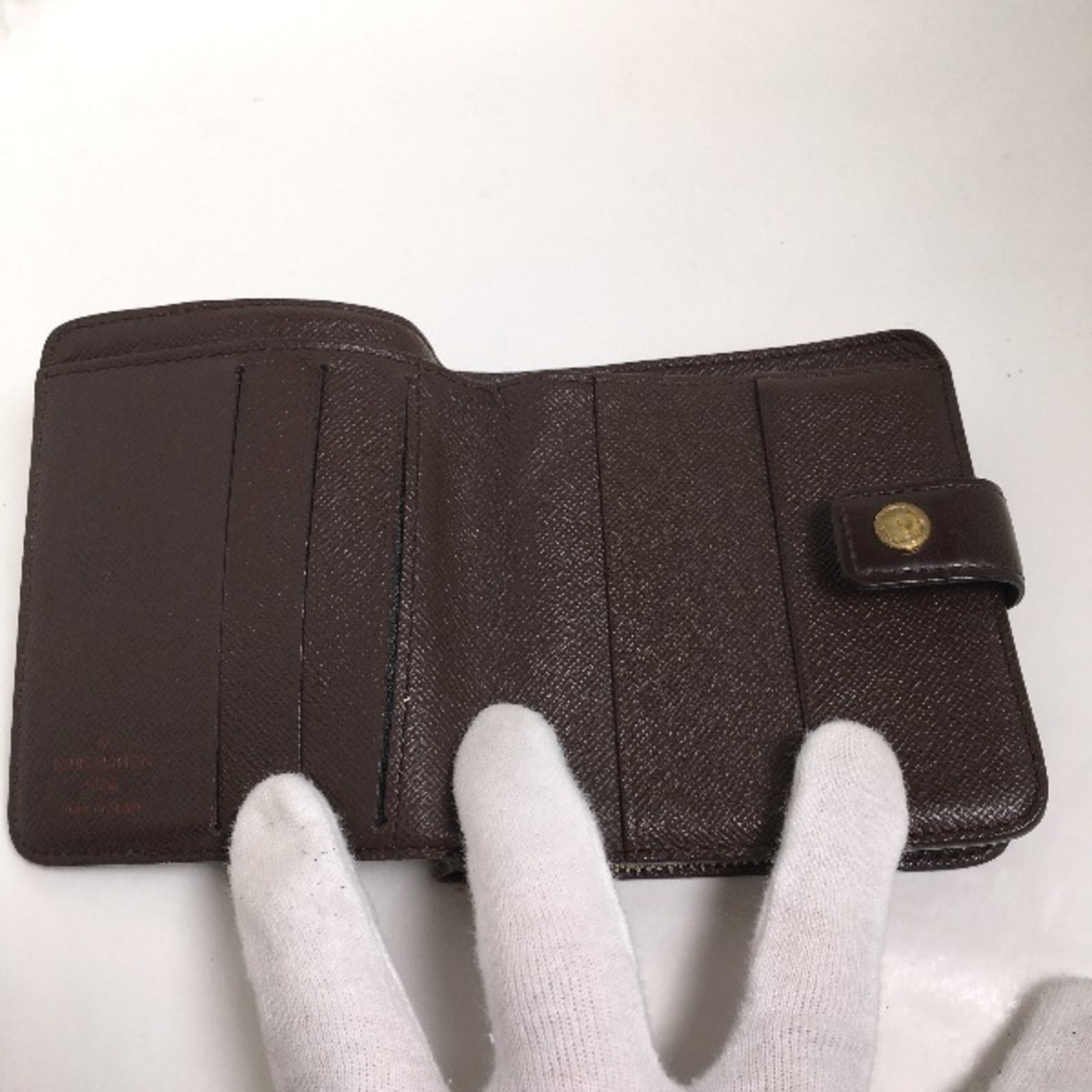 Louis Vuitton Damier Brown Damier Canvas Wallet (Bi-Fold) (Pre-Owned)