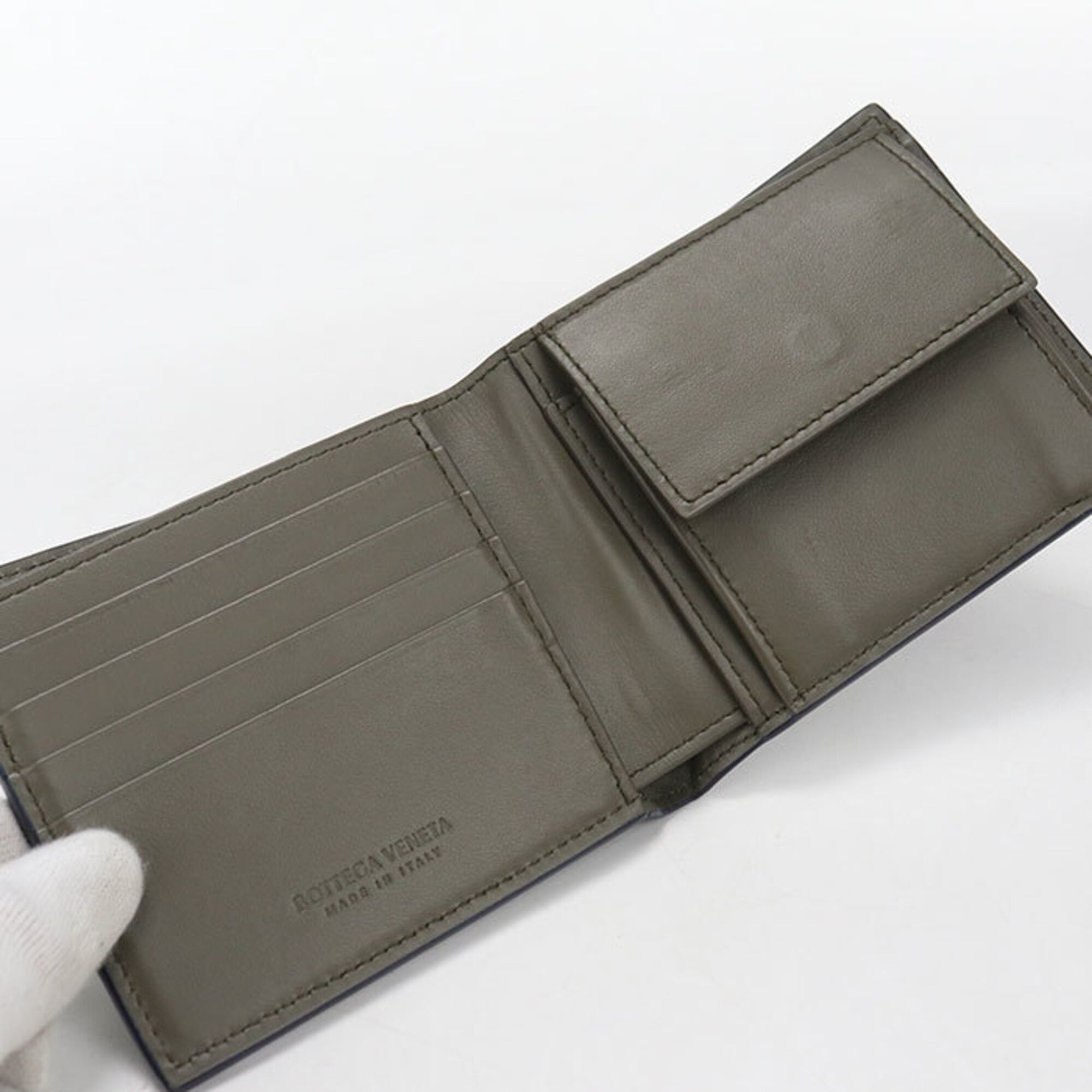 Bottega Veneta Navy Leather Wallet (Bi-Fold) (Pre-Owned)