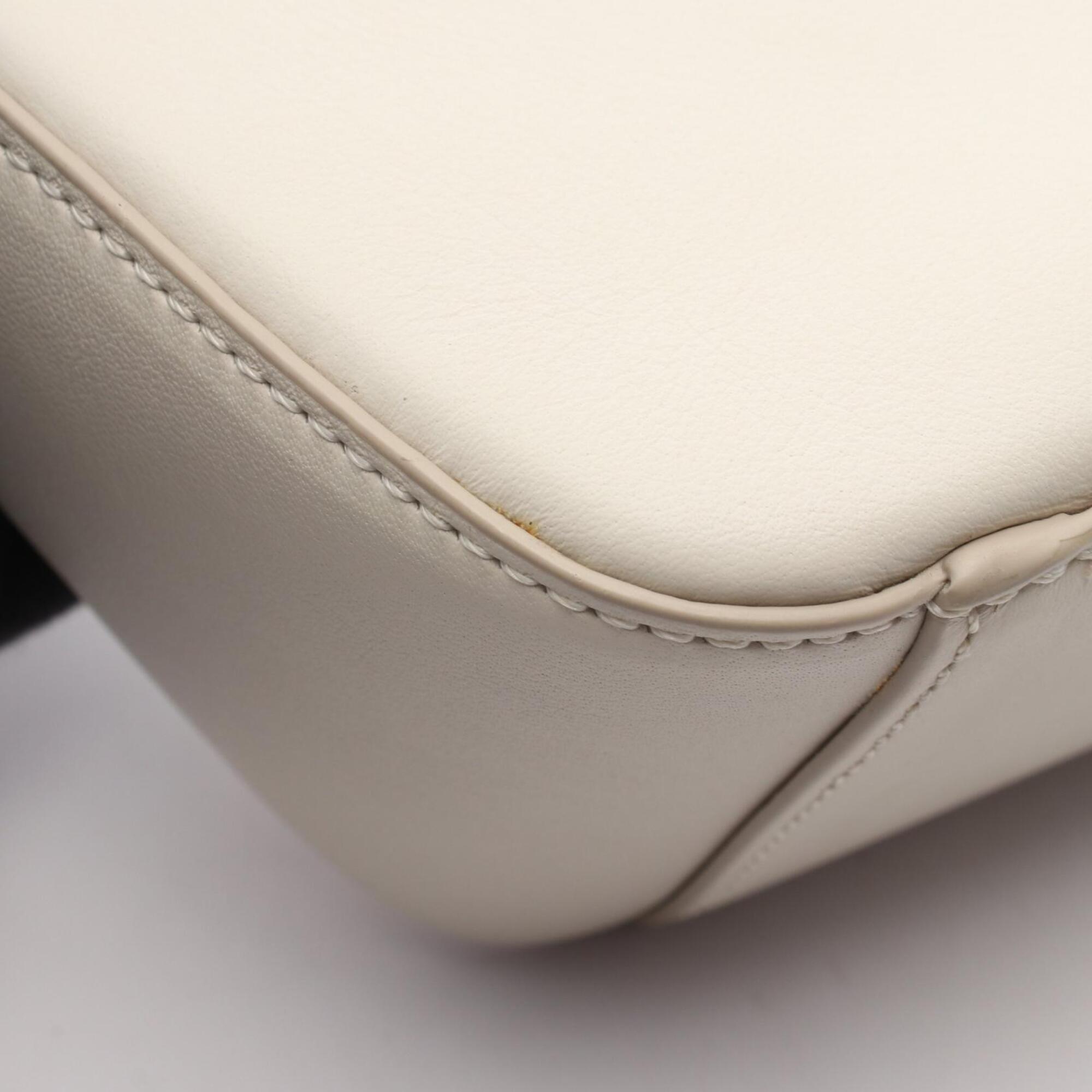 Loewe White Leather Handbag Shoulder Bag (Pre-Owned)
