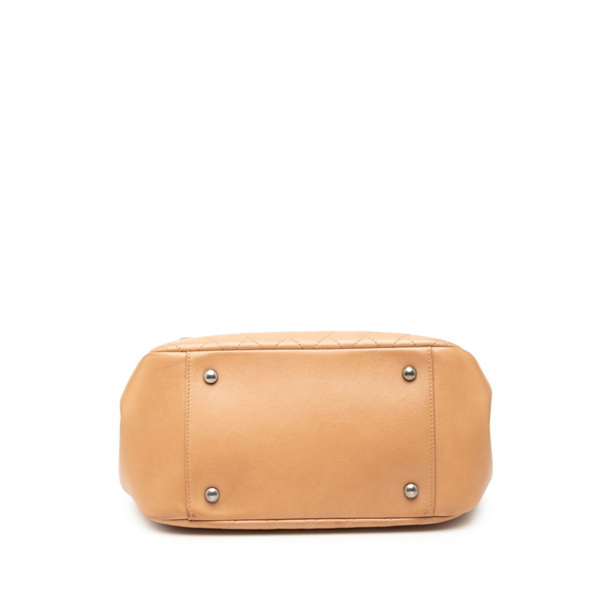 Chanel Beige Leather Shoulder Bag (Pre-Owned)