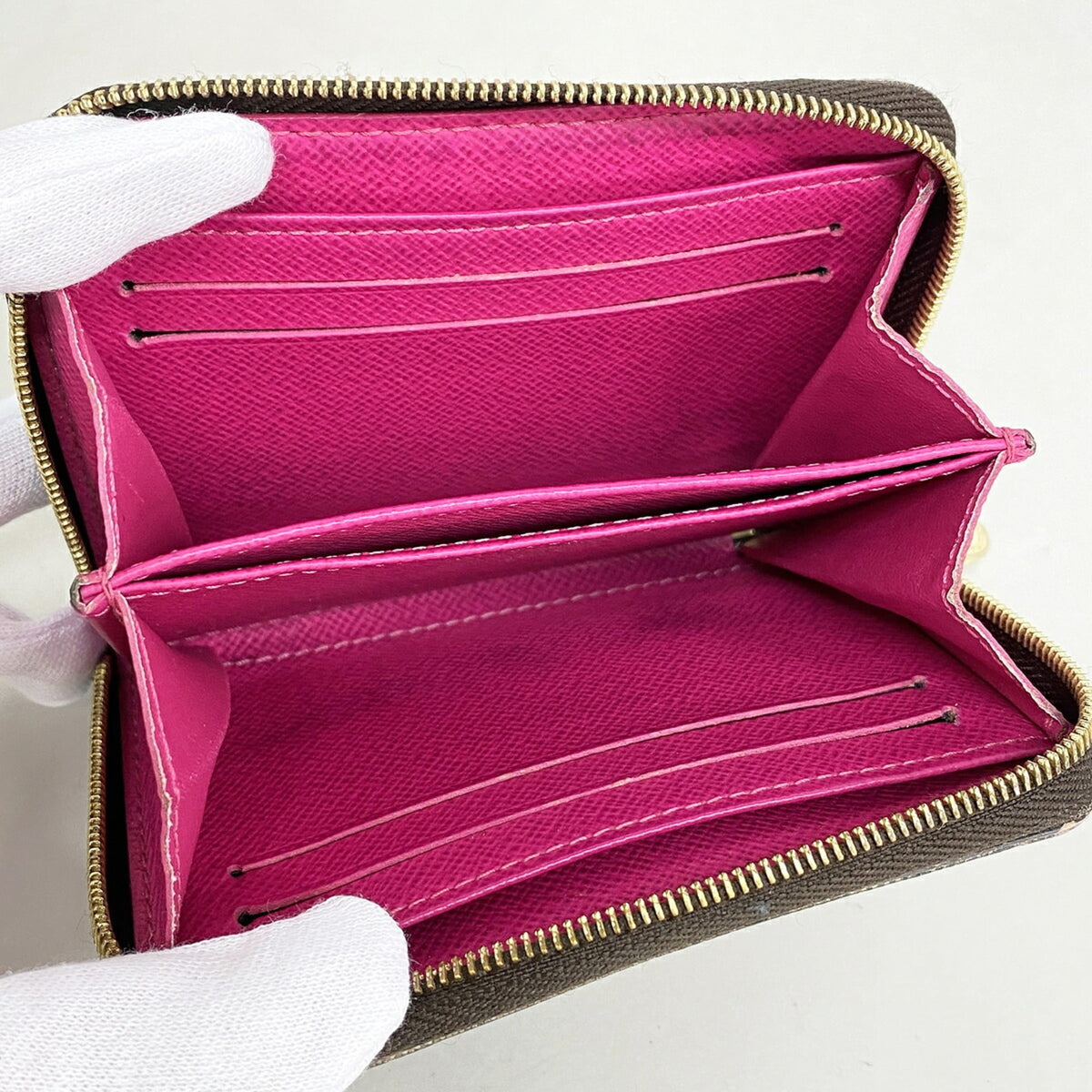 Louis Vuitton Brown Coin Purse/Coin Case (Pre-Owned)
