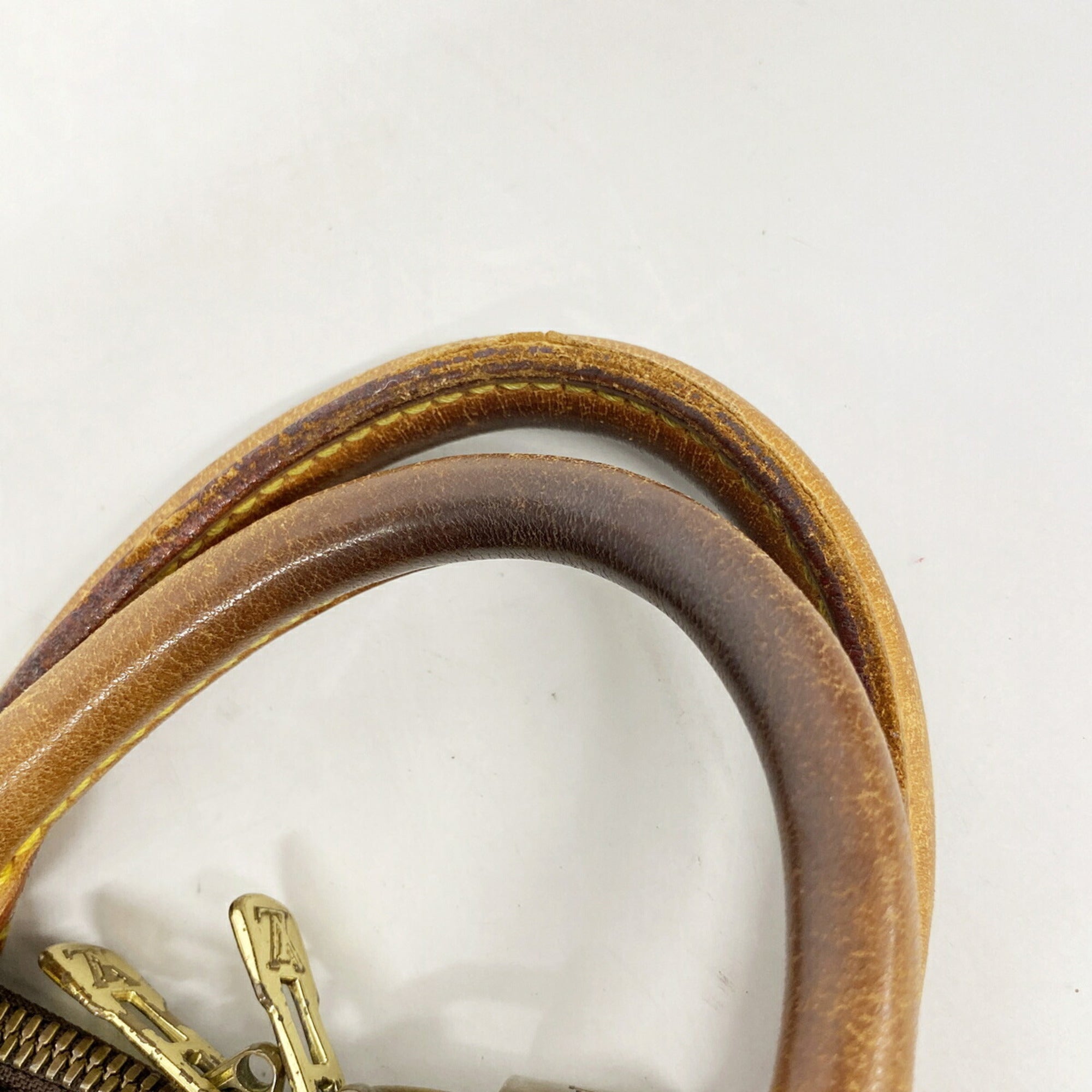 Louis Vuitton Brown Handbag (Pre-Owned)