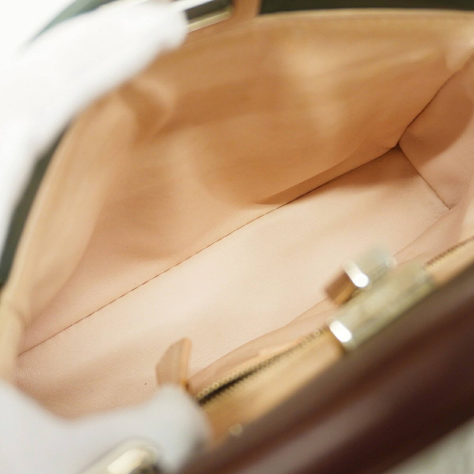 Fendi Moss Green Leather Handbag (Pre-Owned)