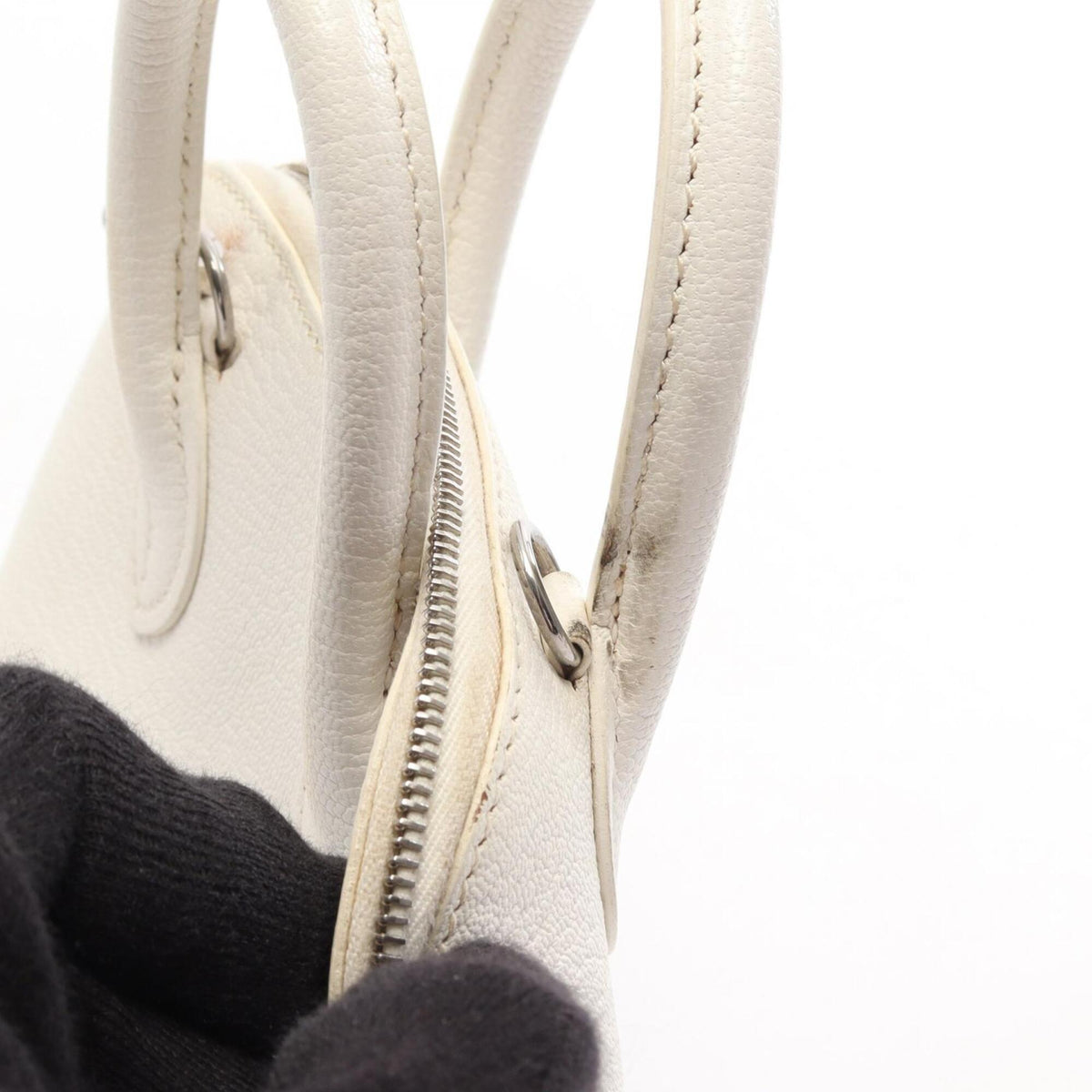 Hermes White Chevre Leather Handbag (Pre-Owned)