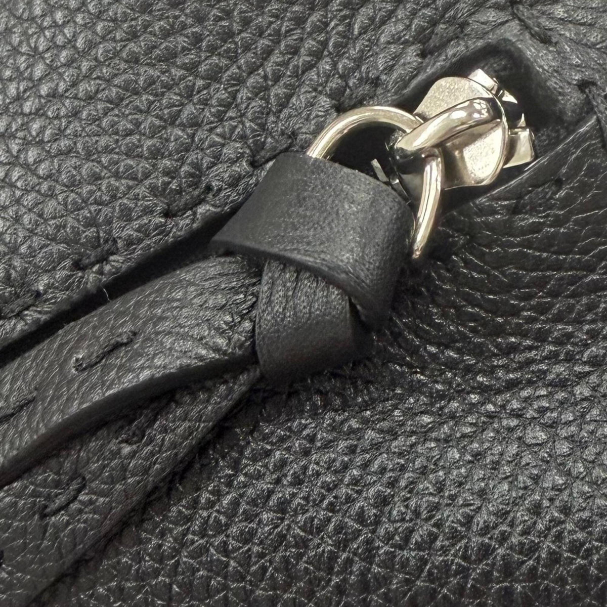 Fendi Black Leather Clutch Bag (Pre-Owned)