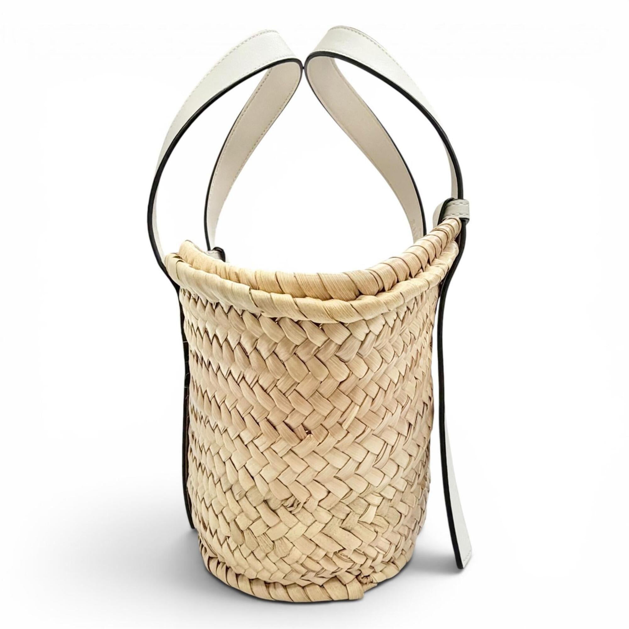 Loewe White Leather Basket Handbag (Pre-Owned)