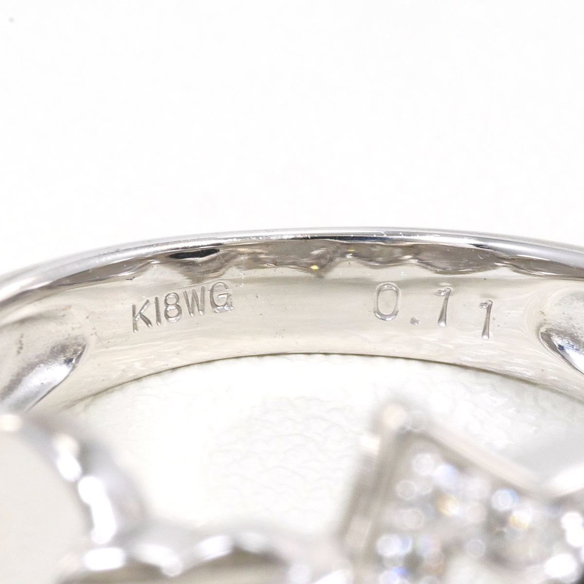 Unbranded White Gold White Gold (18K) Band Ring (Pre-Owned)