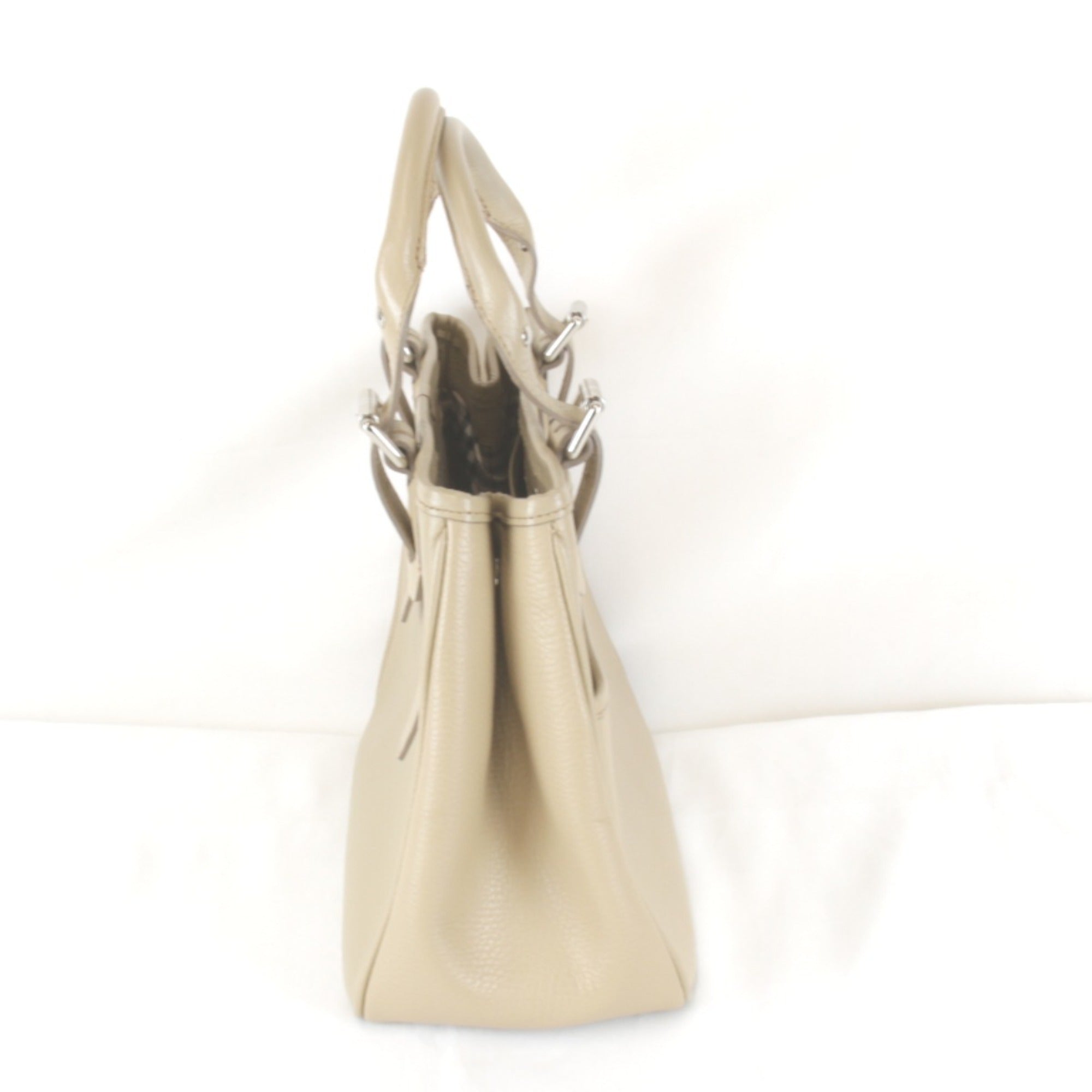 Burberry Beige Leather Handbag (Pre-Owned)