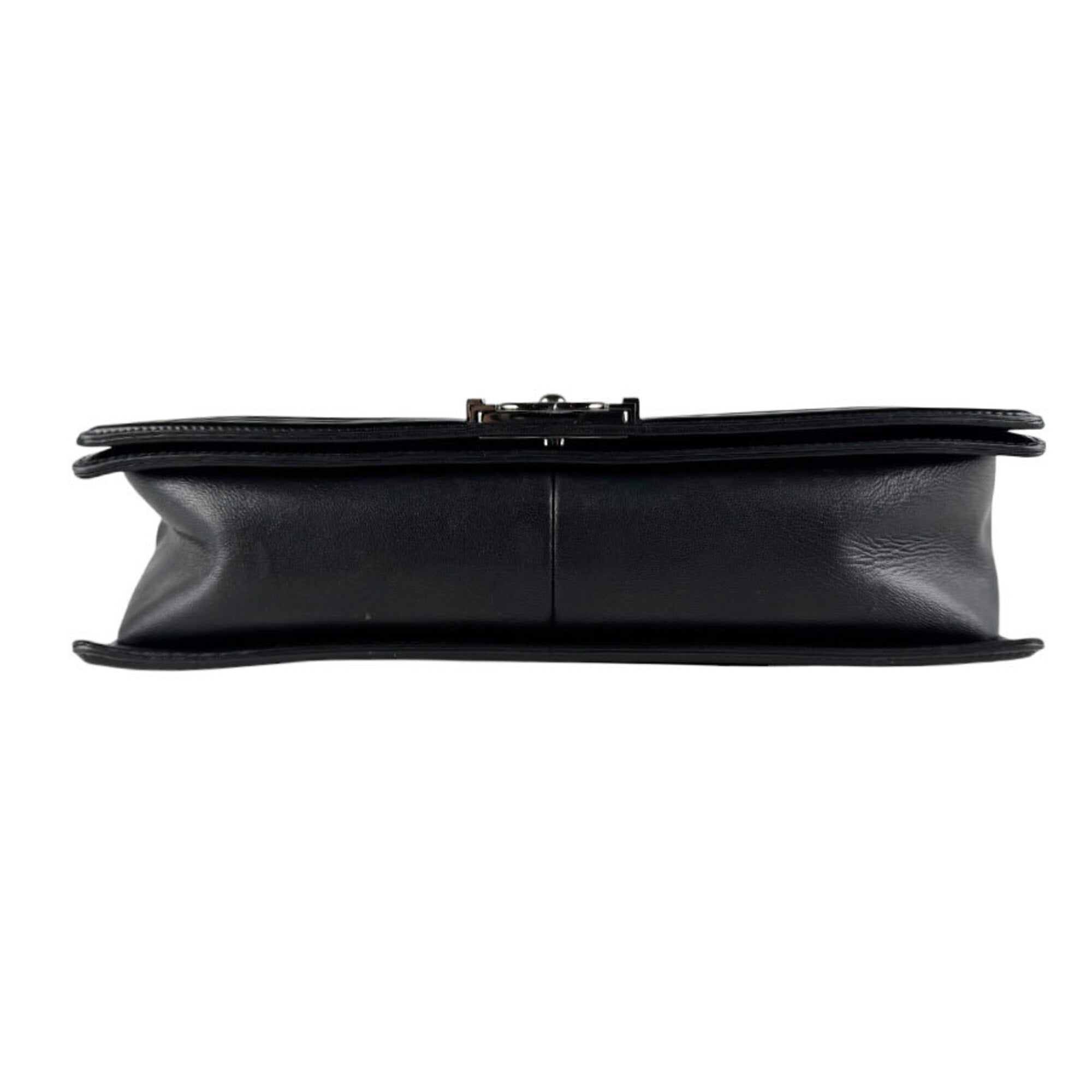 Chanel Black Patent Leather Shoulder Bag (Pre-Owned)