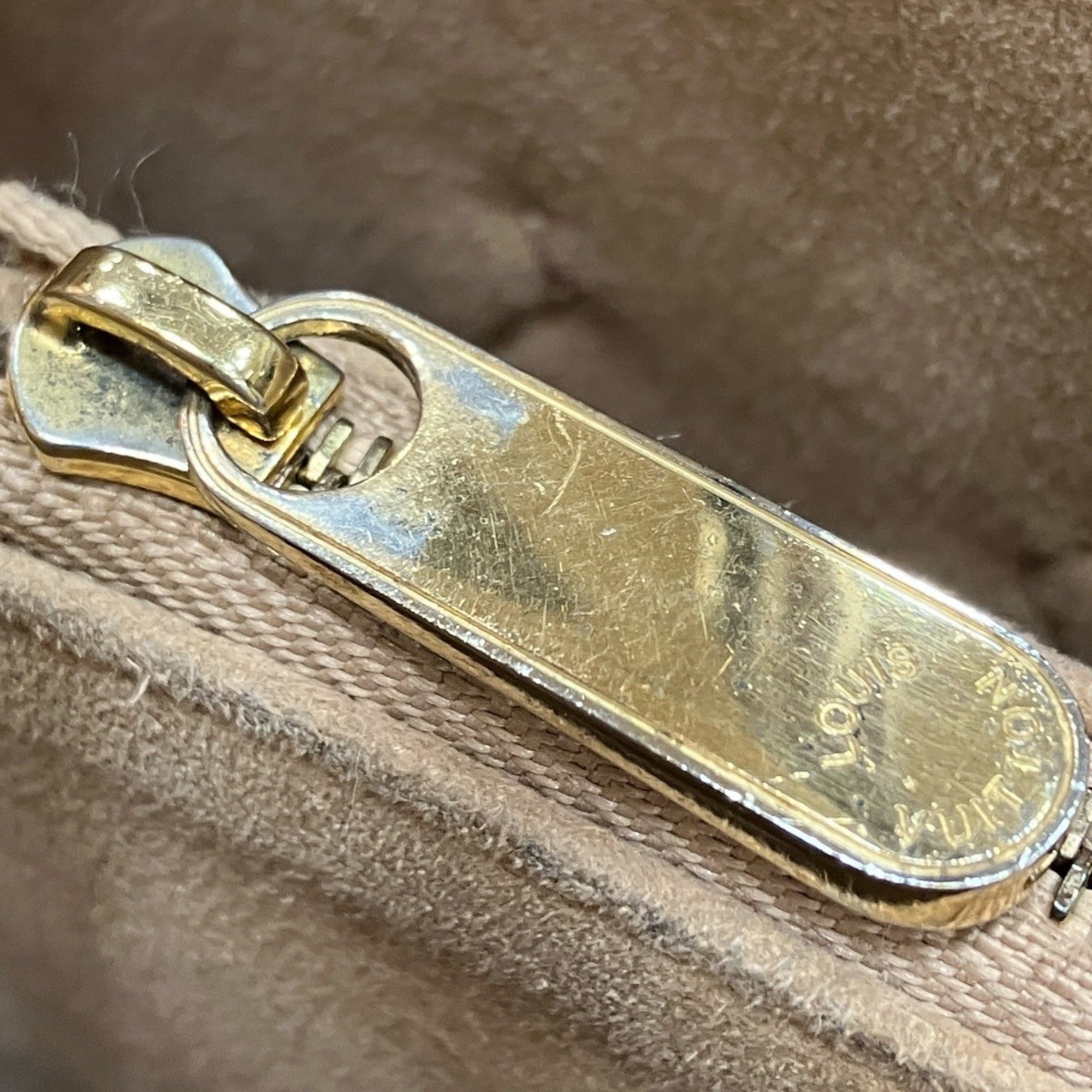 Louis Vuitton Brown Monogram Monogram Handbag (Pre-Owned)