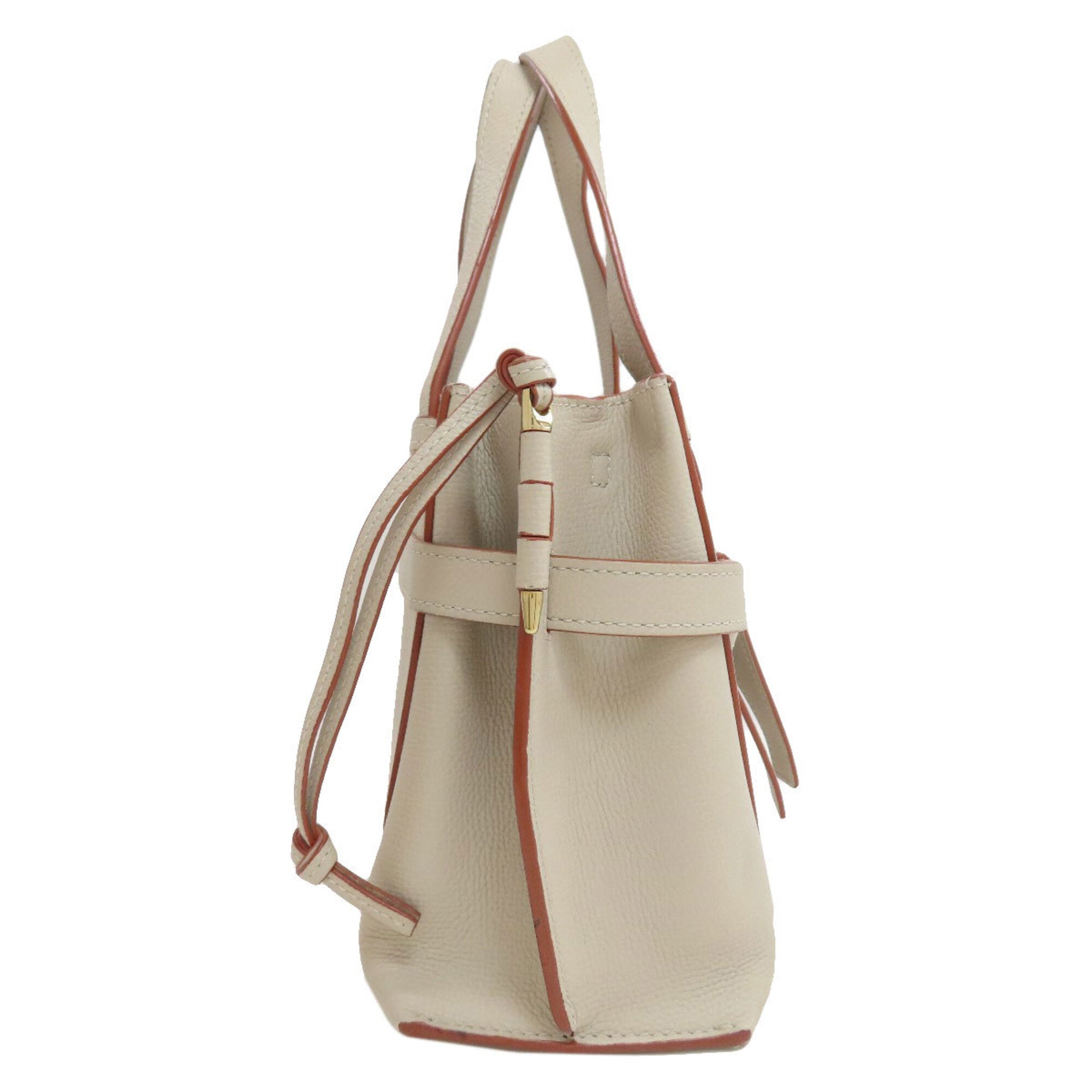 Loewe Cream Leather Handbag (Pre-Owned)