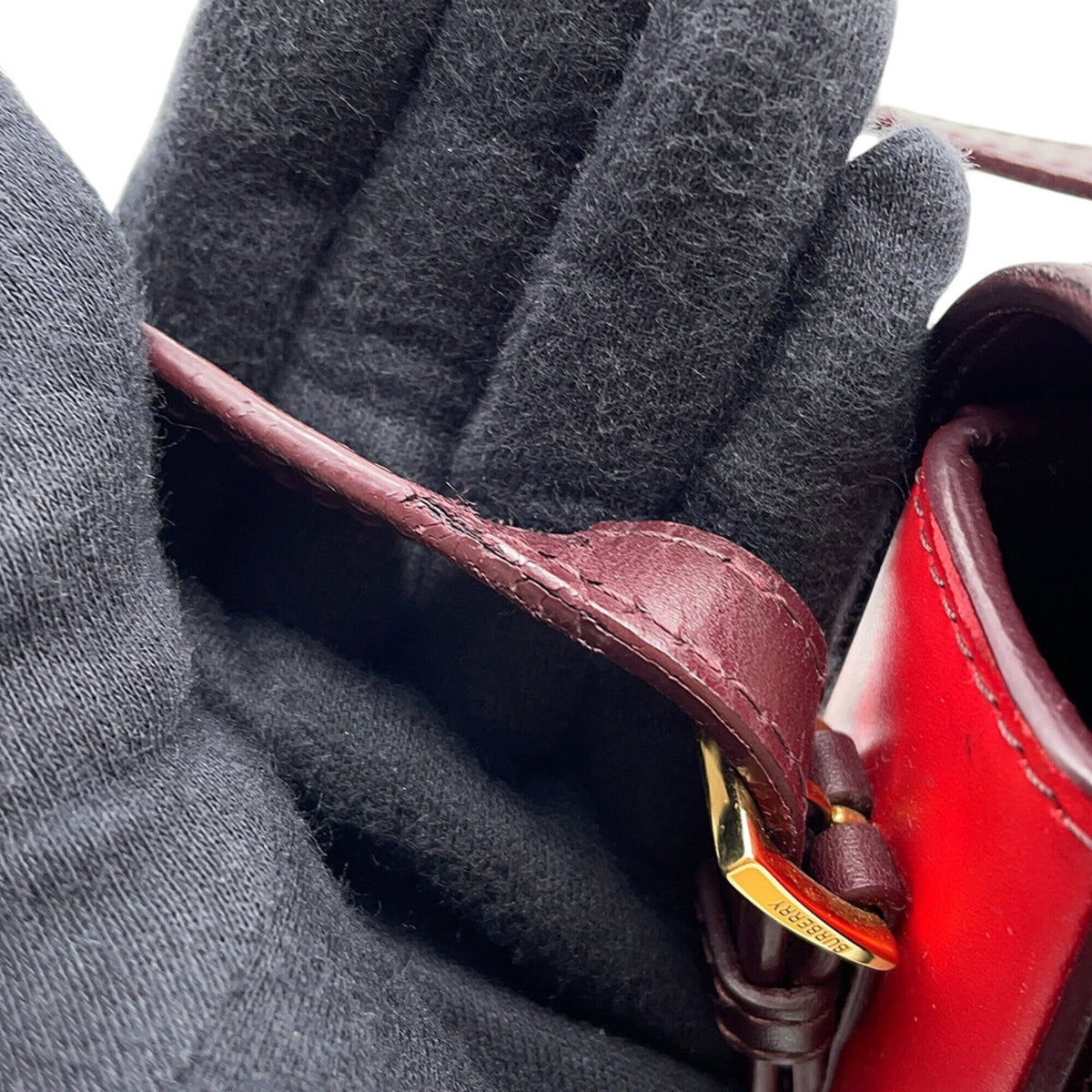 Burberry Bordeaux Red Color Leather Shoulder Bag (Pre-Owned)