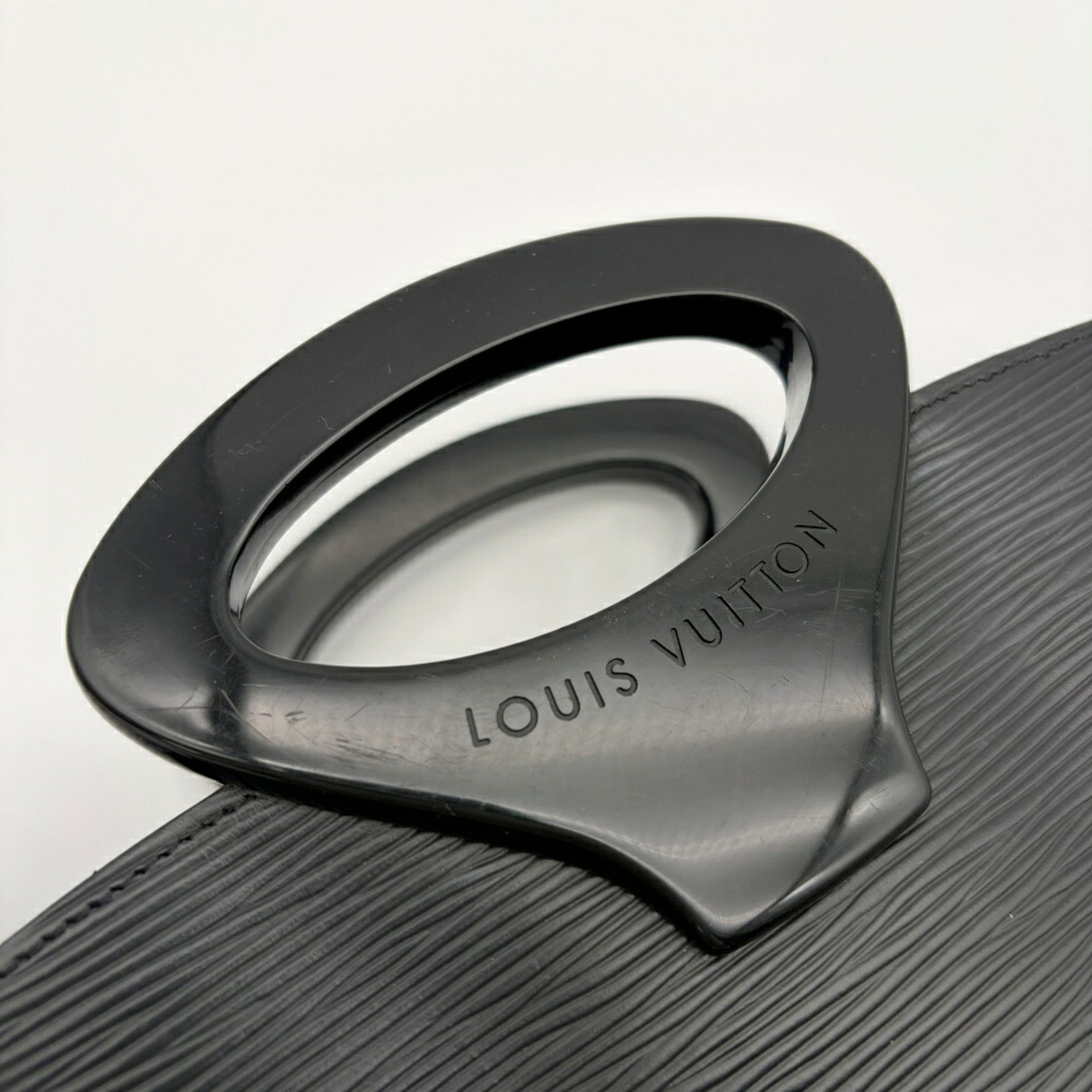 Louis Vuitton Black Noir Leather (Pre-Owned)