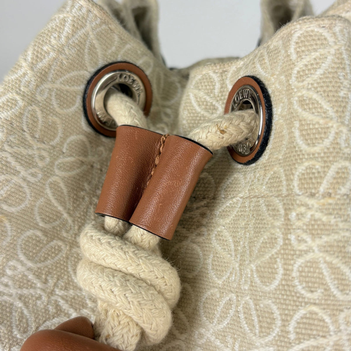 Loewe Beige Brown Canvas Leather Shoulder Bag (Pre-Owned)
