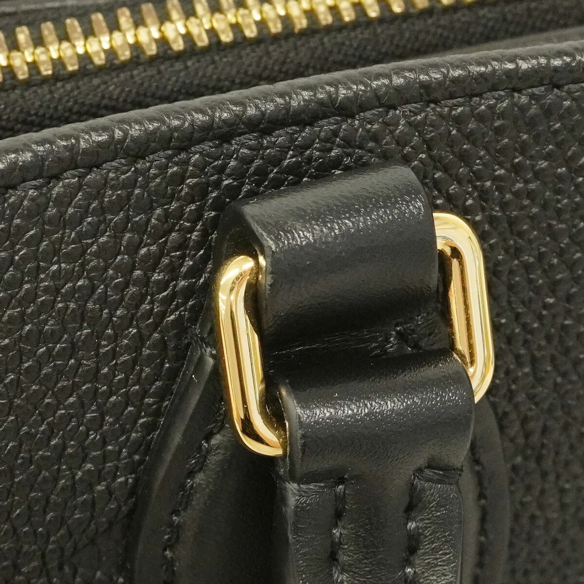 Louis Vuitton Noir Handbag (Pre-Owned)