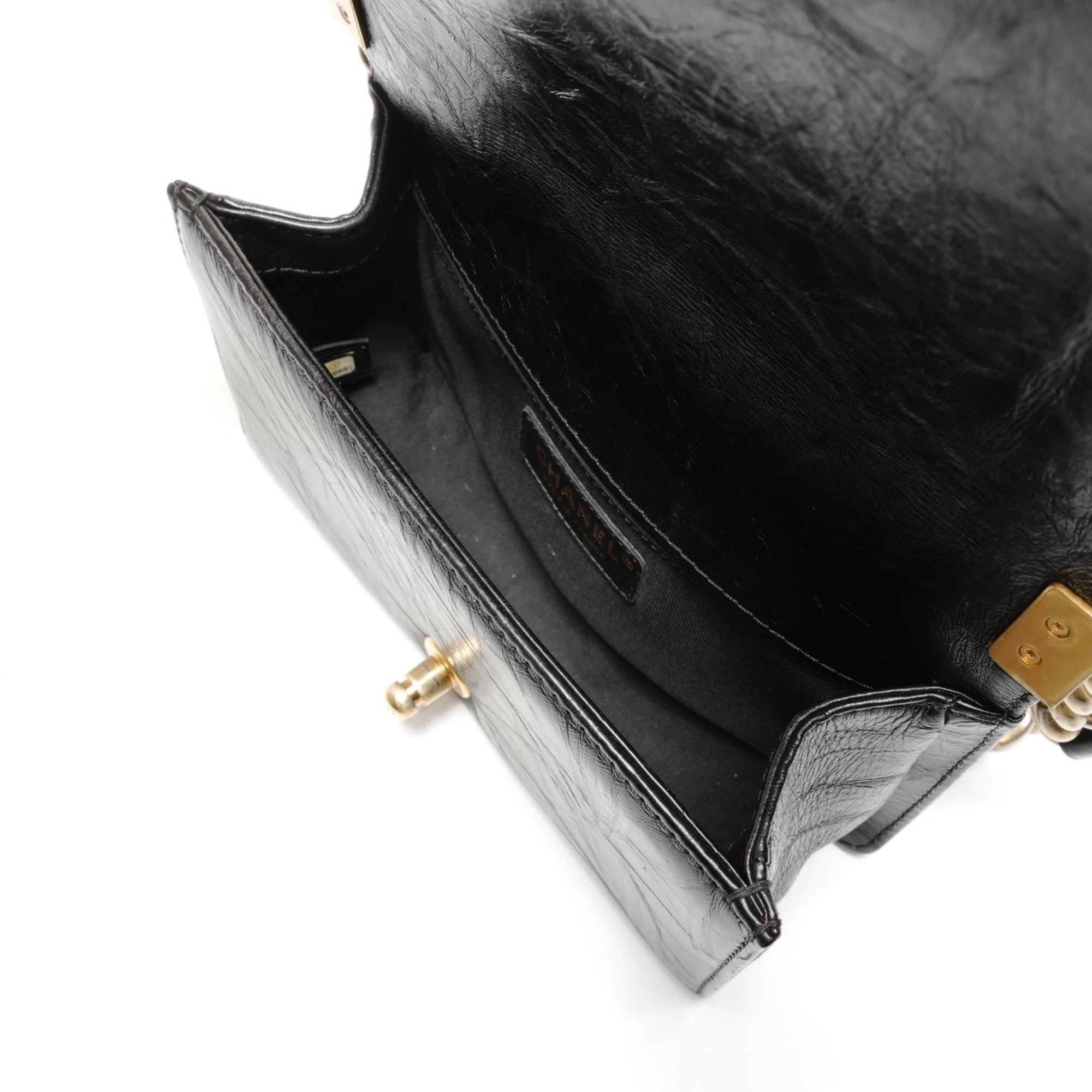Chanel Black Shoulder Bag (Pre-Owned)