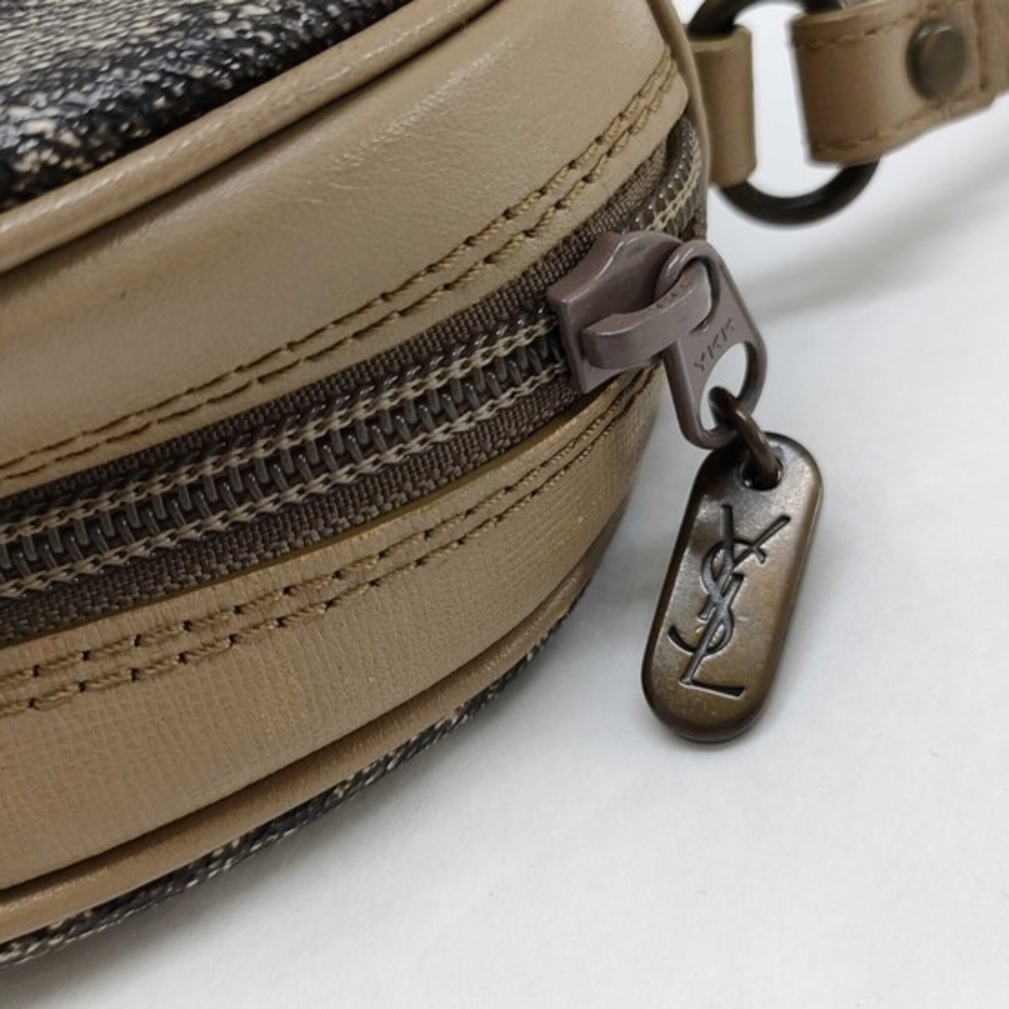 Yves Saint Laurent Beige Gray Gray Beige Pvc Leather Handbag Shoulder Bag Tote Bag (Pre-Owned)