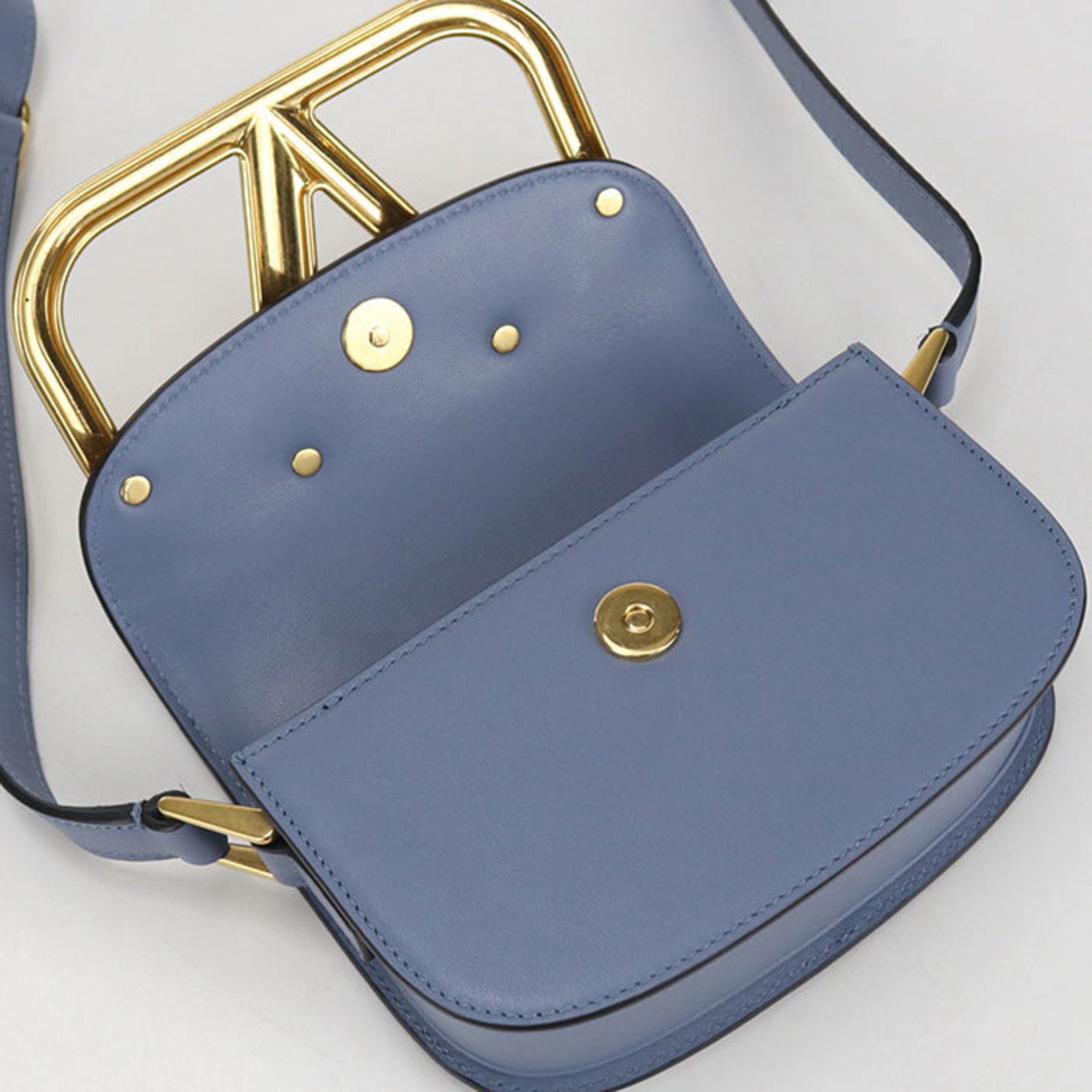 Valentino Garavani Blue Leather Shoulder Bag (Pre-Owned)