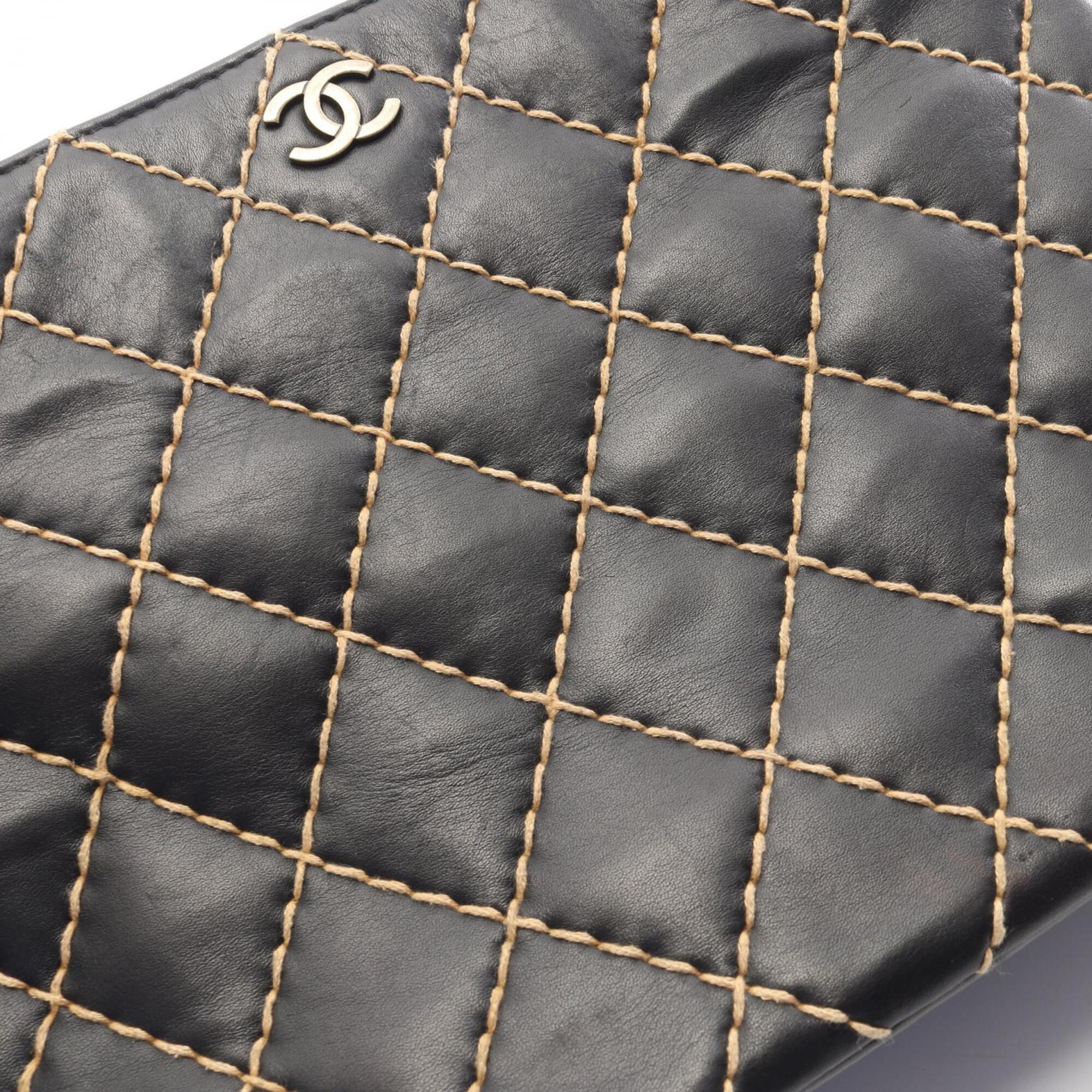 Chanel Black Leather Handbag Shoulder Bag (Pre-Owned)