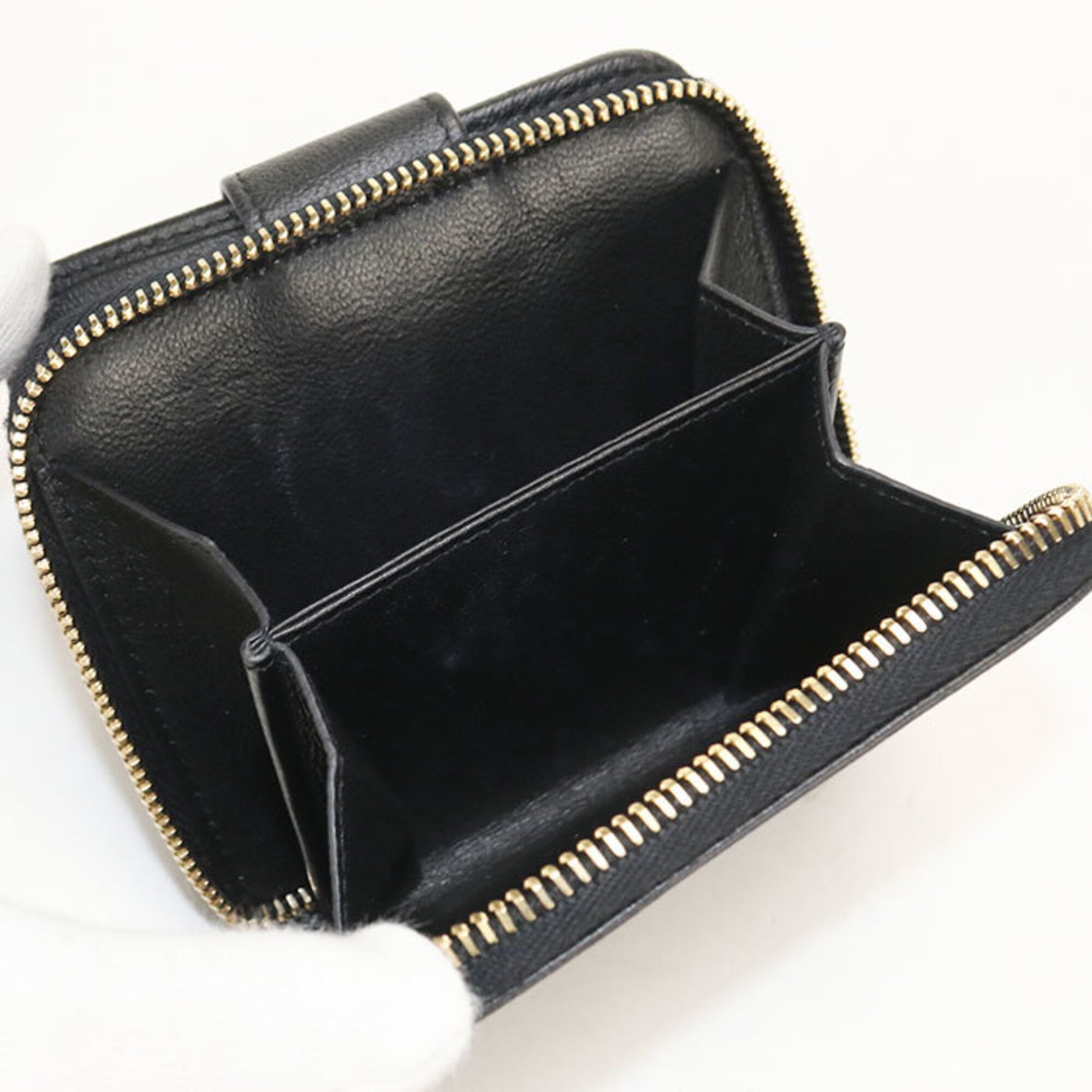 Saint Laurent Black Leather Wallet (Bi-Fold) (Pre-Owned)