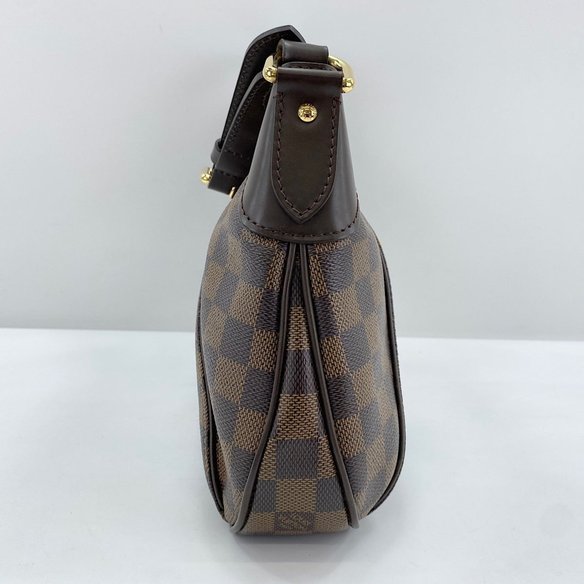 Louis Vuitton Brown Shoulder Bag (Pre-Owned)