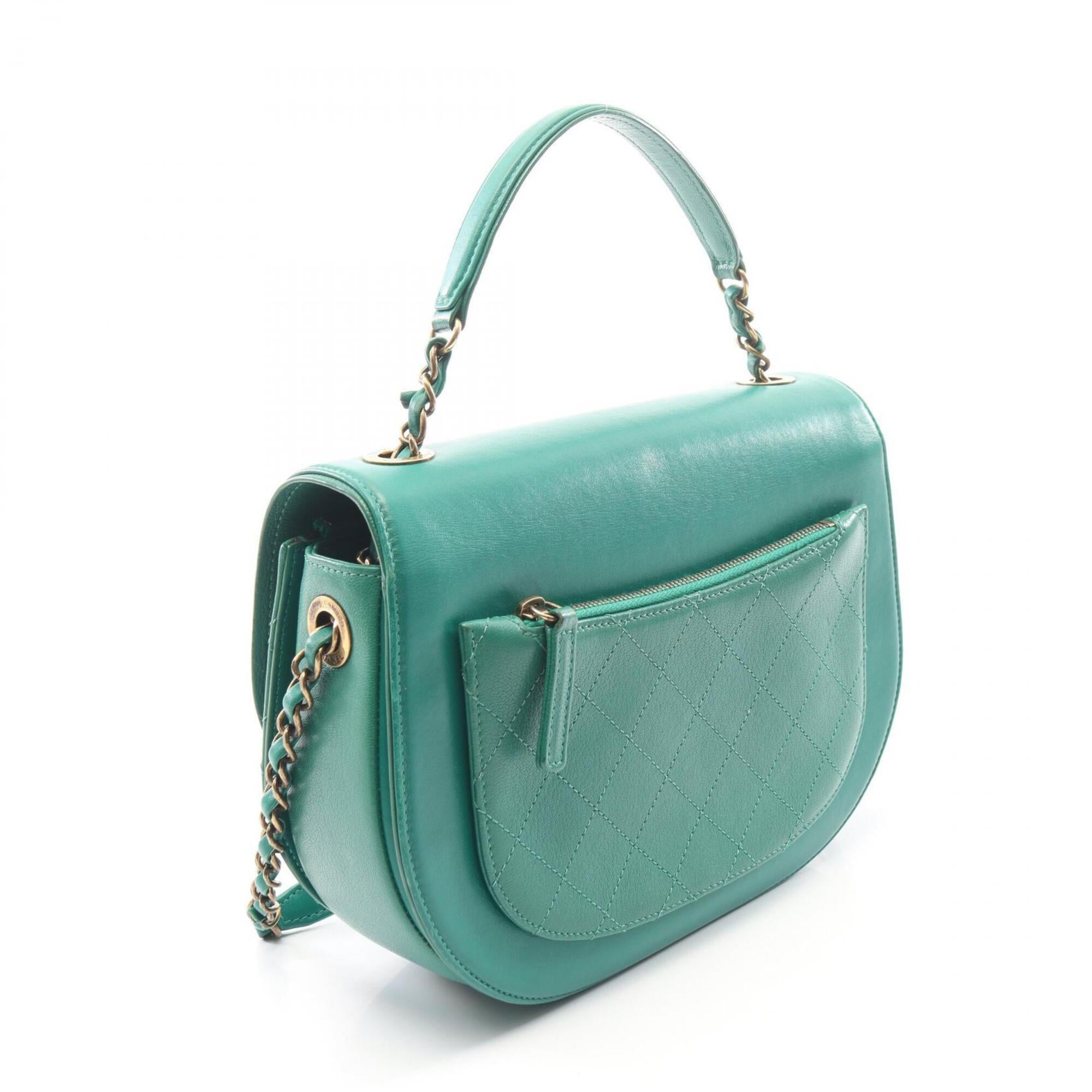 Chanel Green Leather Handbag Shoulder Bag (Pre-Owned)