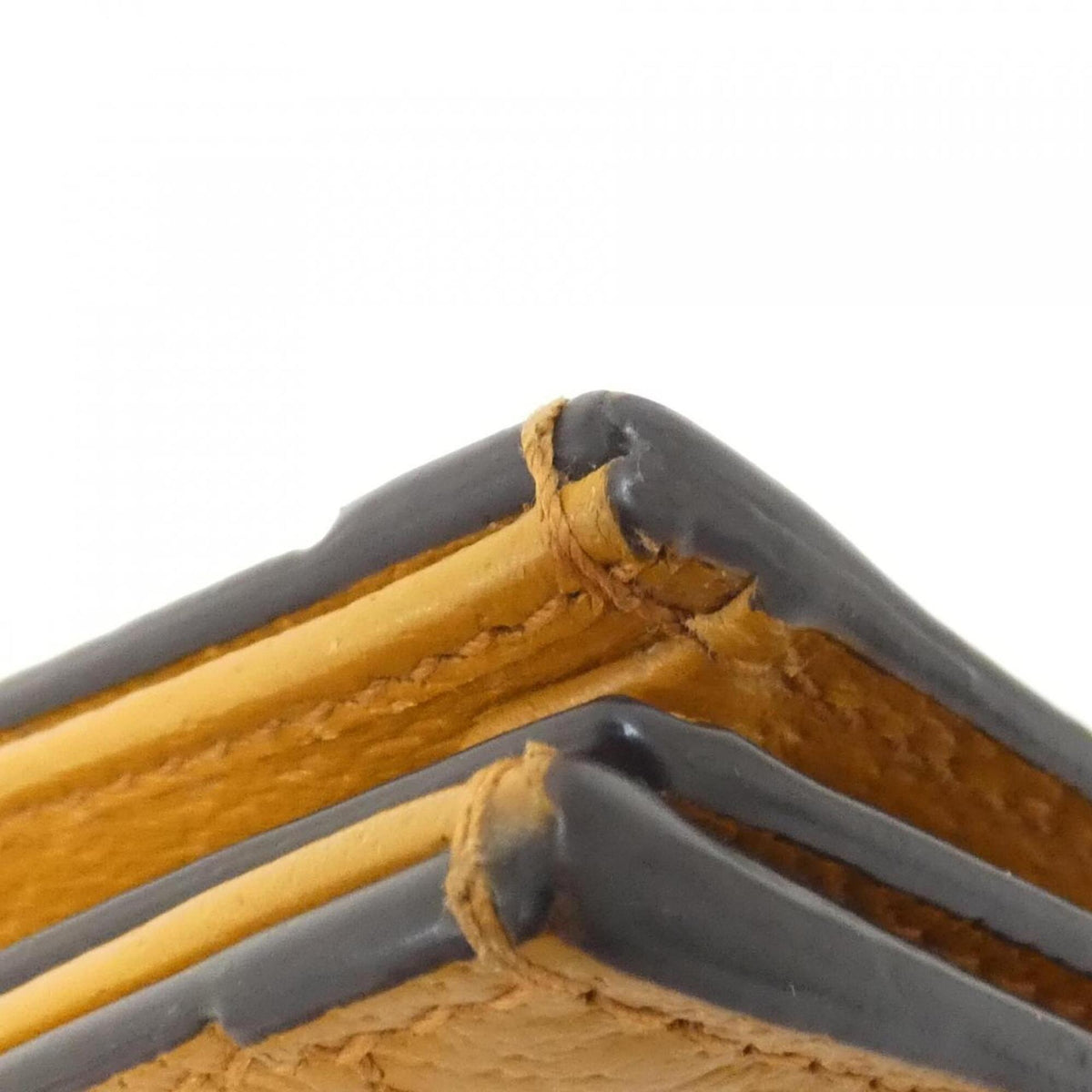 Gucci Beige Mustard Gg Supreme Canvas Leather Wallet (Bi-Fold) (Pre-Owned)