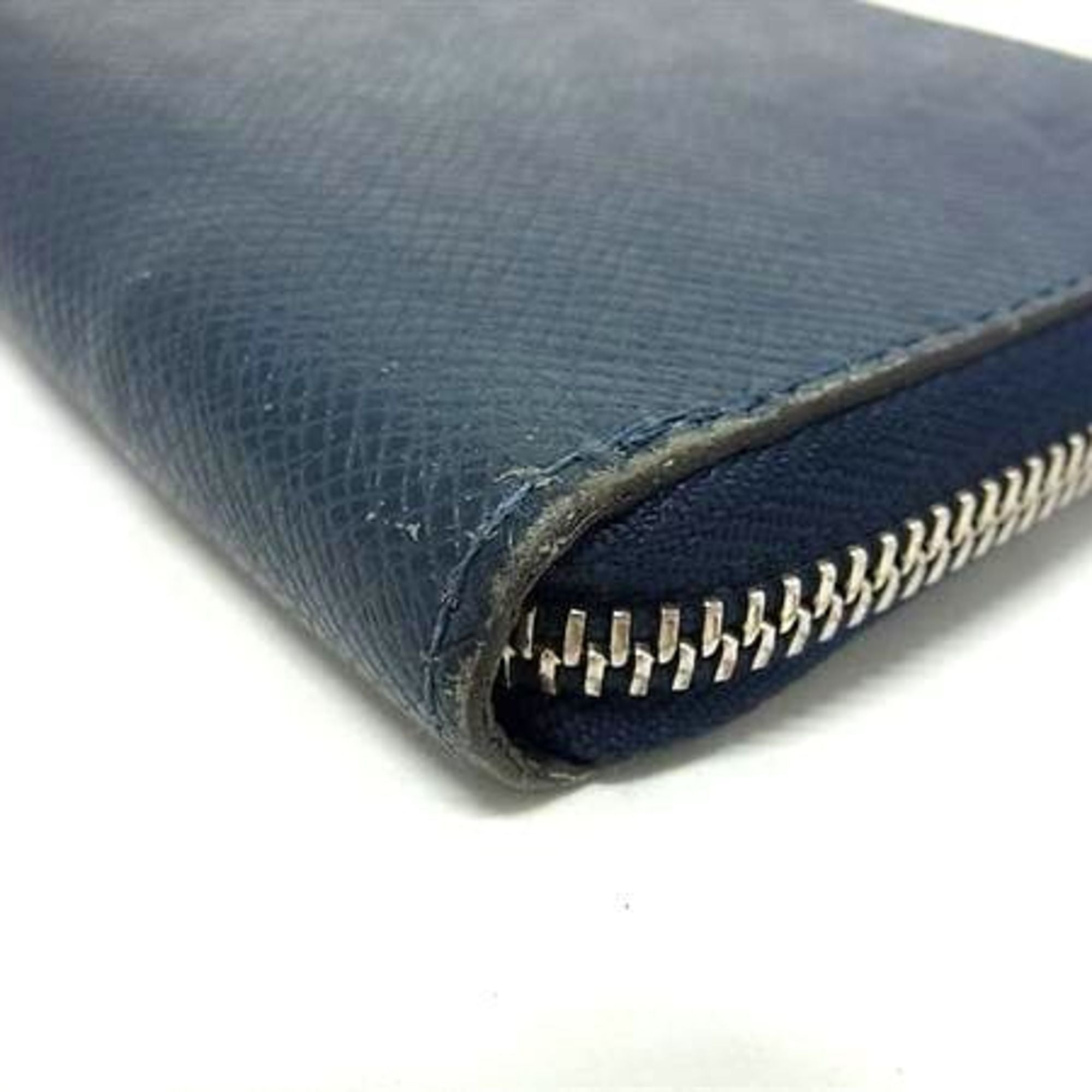 Louis Vuitton Navy Navy Blue Taiga Leather Long Wallet (Bi-Fold) (Pre-Owned)