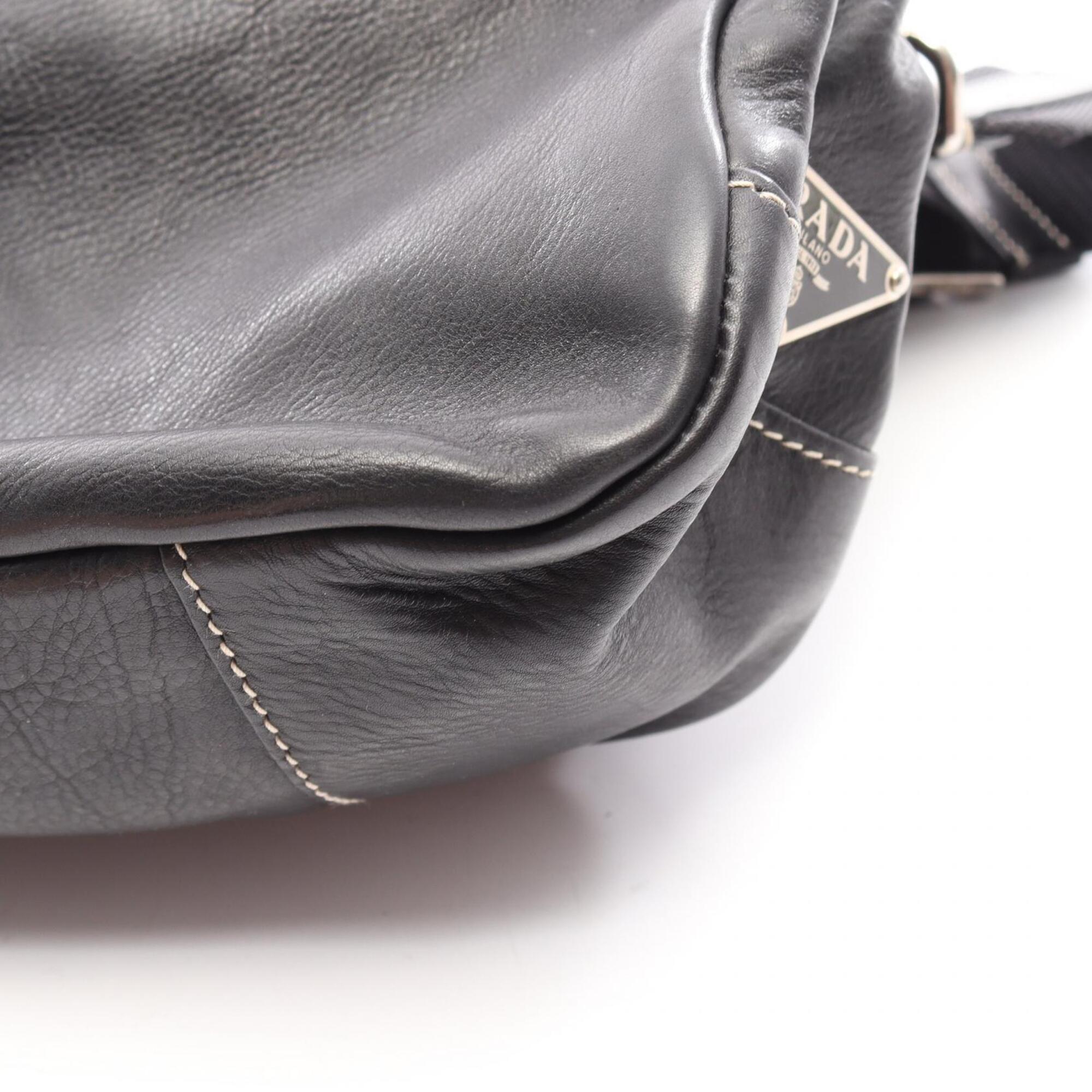 Prada Black Leather Handbag Shoulder Bag (Pre-Owned)