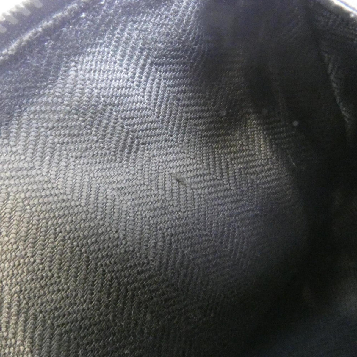 Loewe Black Leather Shoulder Bag (Pre-Owned)