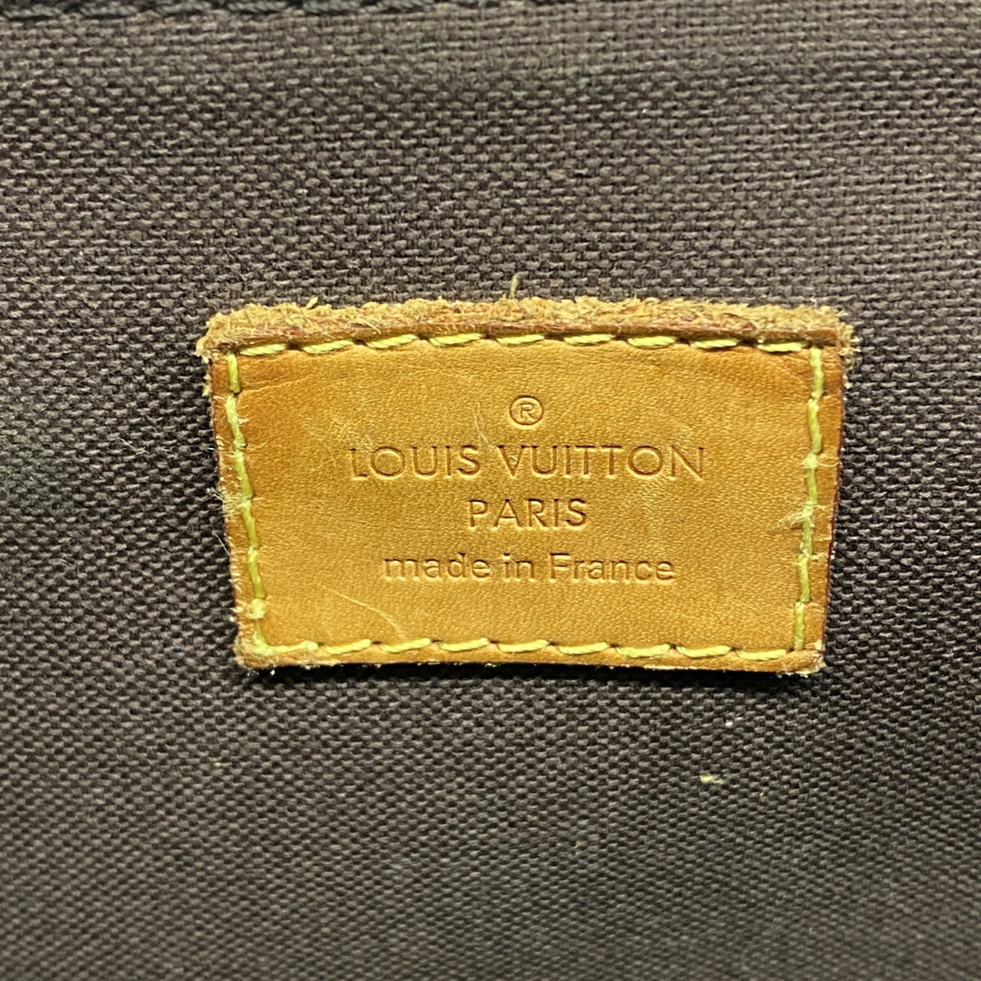 Louis Vuitton Brown Shoulder Bag (Pre-Owned)